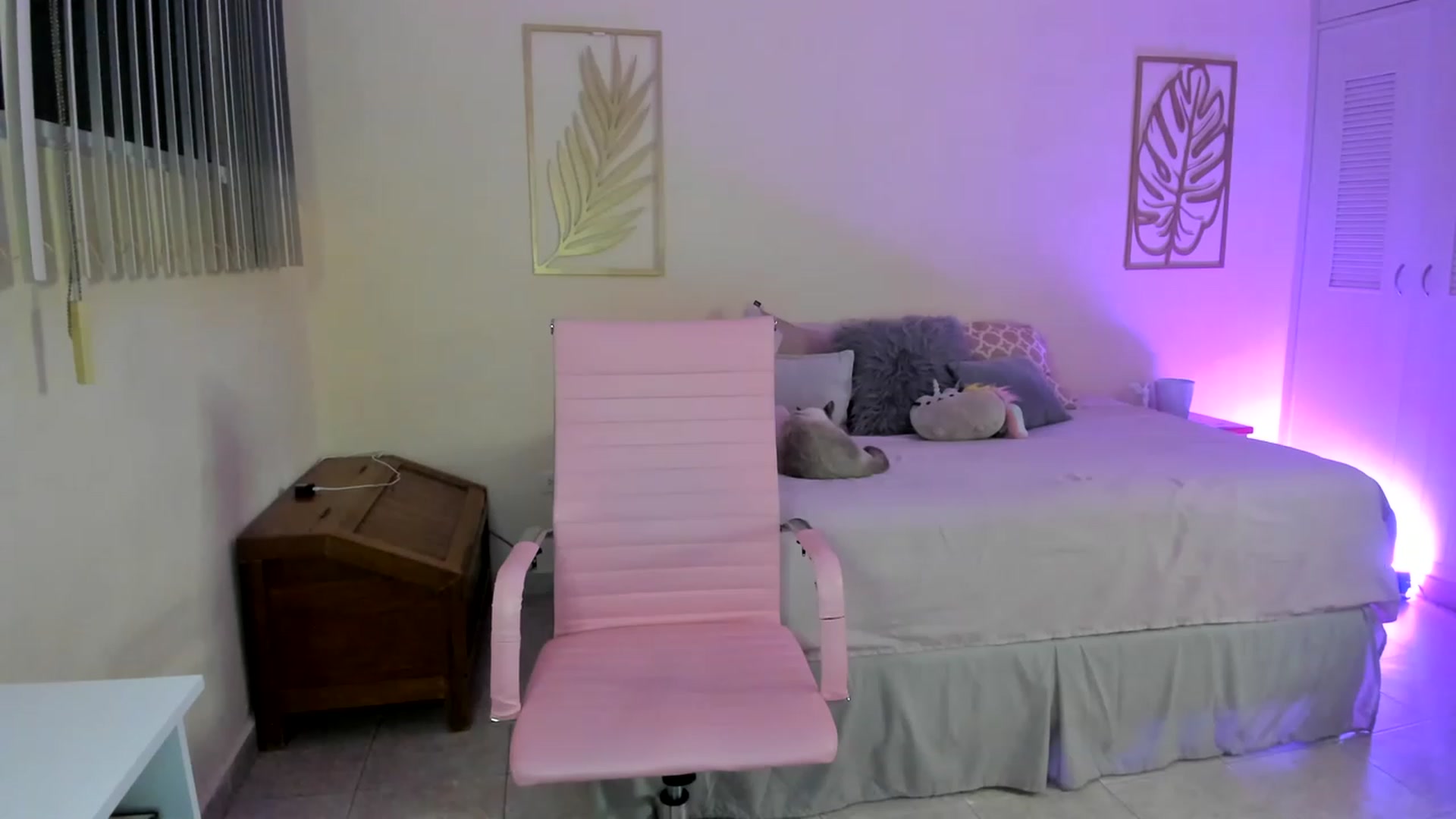 Gallery image thumbnail from NancyyB's myfreecams stream on, 01/11/2023, 01:27 image 2 of 20