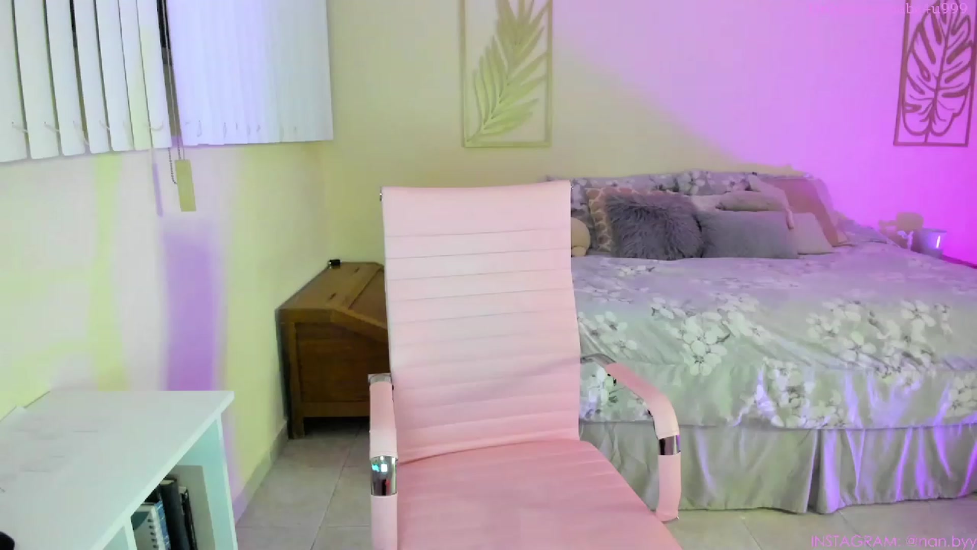 Gallery image thumbnail from NancyyB's myfreecams stream on, 02/01/2023, 02:48 image 8 of 20