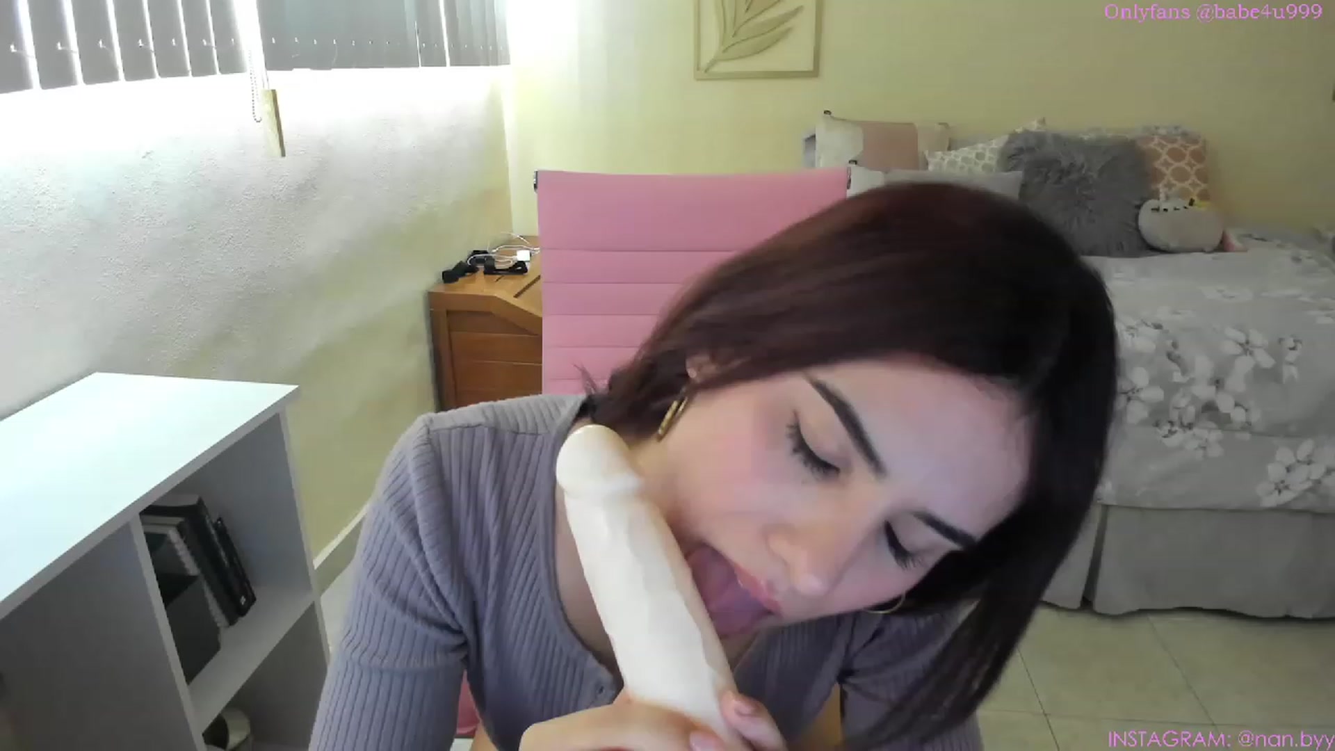 Gallery image thumbnail from NancyyB's myfreecams stream on, 02/07/2023, 21:38 image 1 of 20