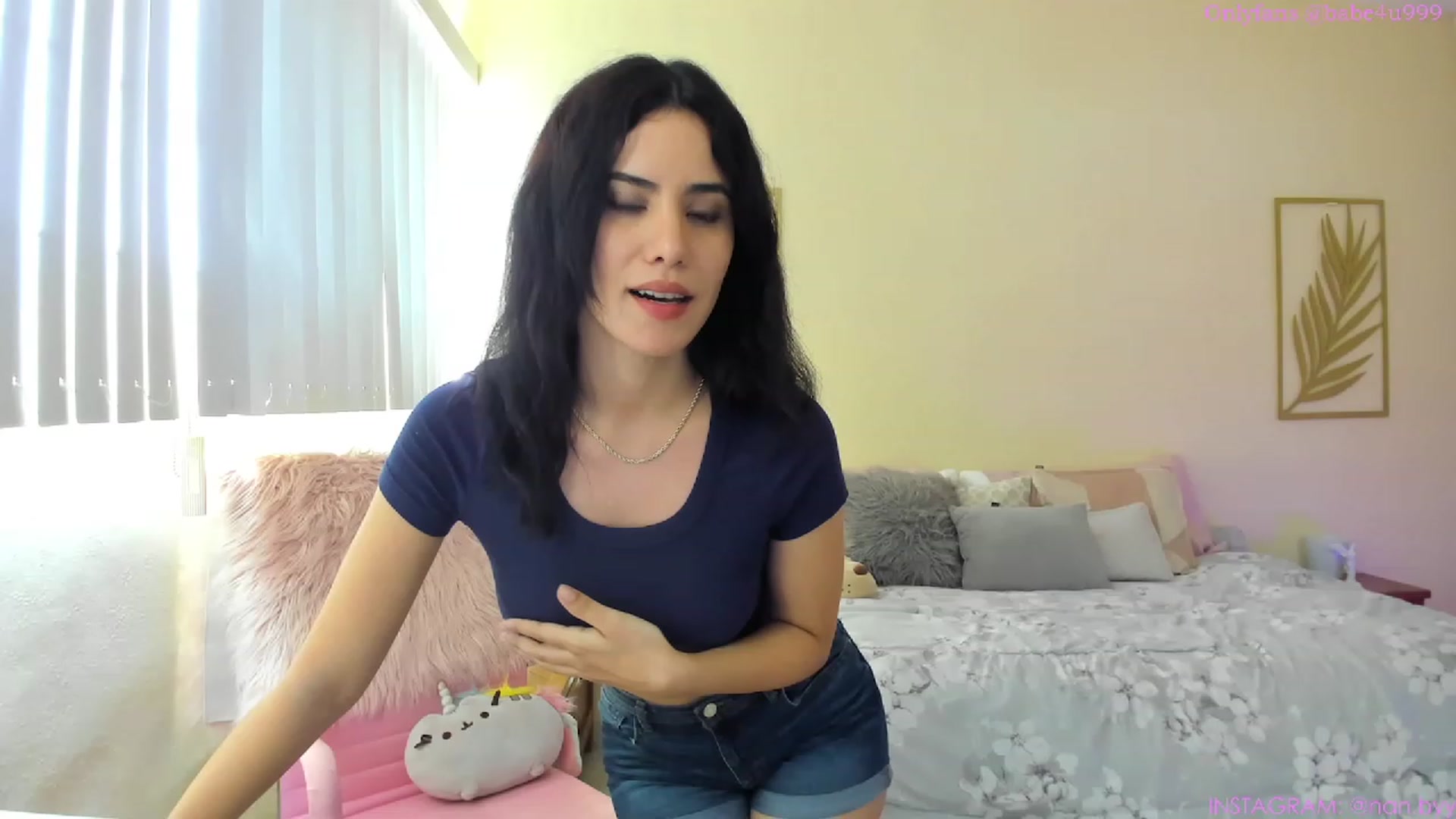 Gallery image thumbnail from NancyyB's myfreecams stream on, 03/22/2023, 21:06 image 17 of 20