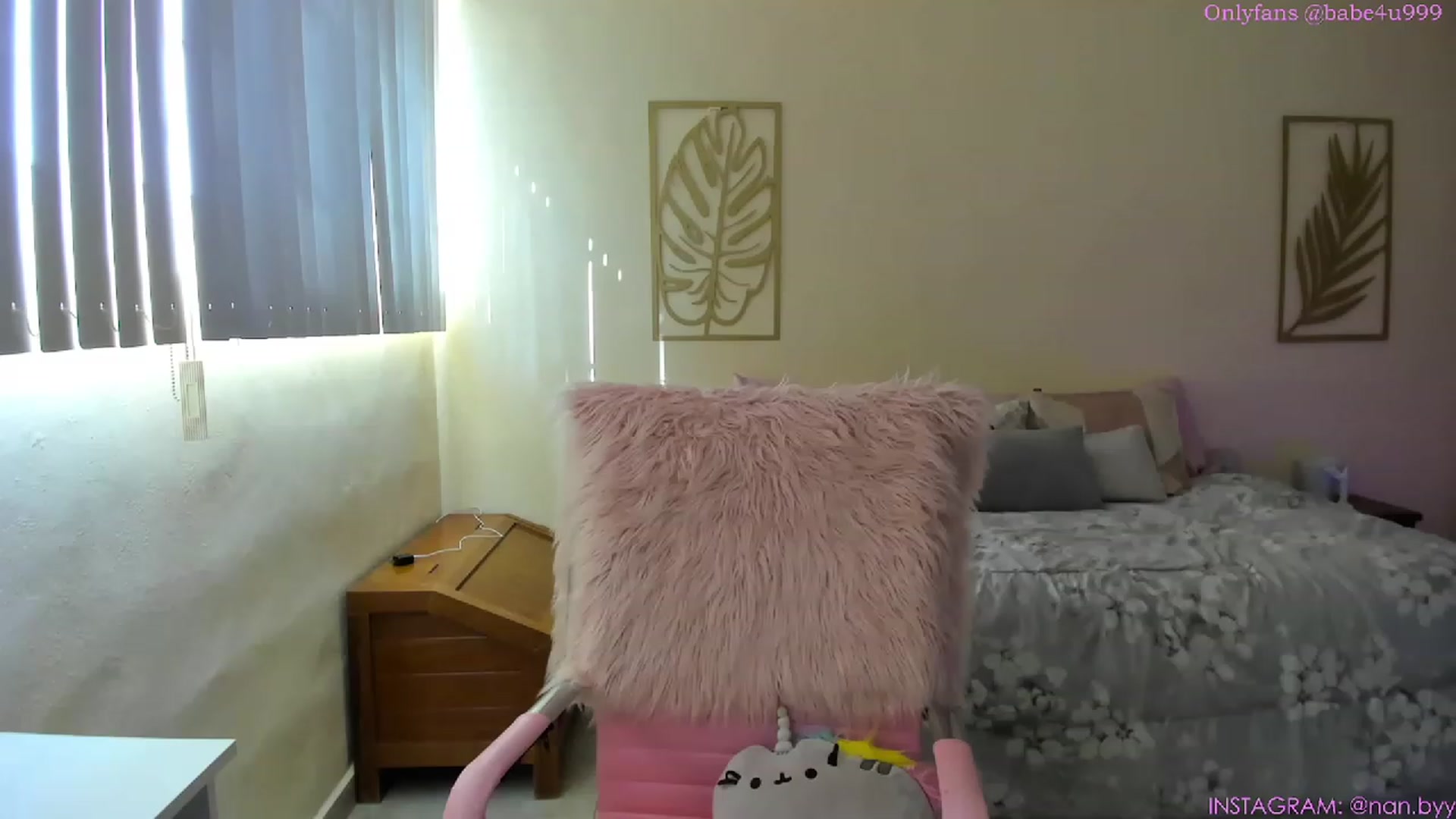 Gallery image thumbnail from NancyyB's myfreecams stream on, 03/23/2023, 24:07 image 8 of 20