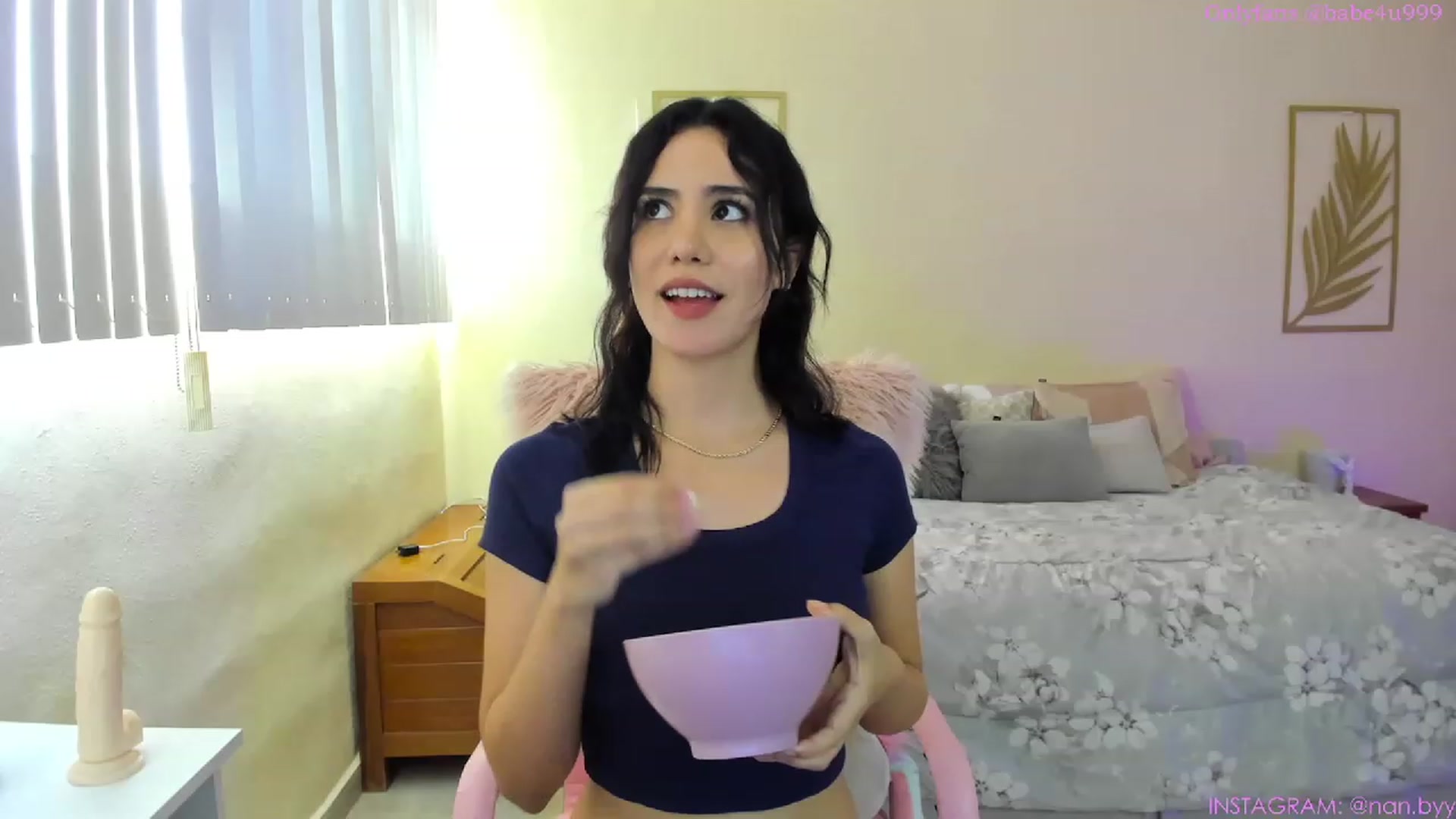 Gallery image thumbnail from NancyyB's myfreecams stream on, 03/23/2023, 24:07 image 17 of 20