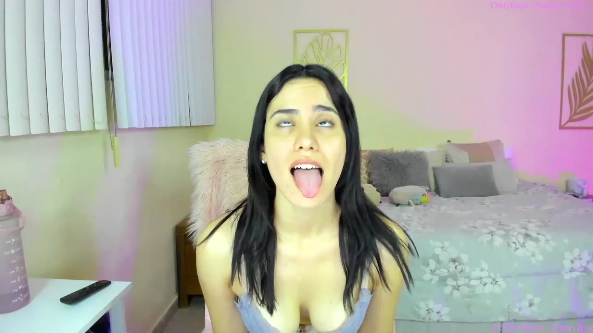 Gallery image thumbnail from NancyyB's myfreecams stream on, 03/30/2023, 02:13 image 11 of 20
