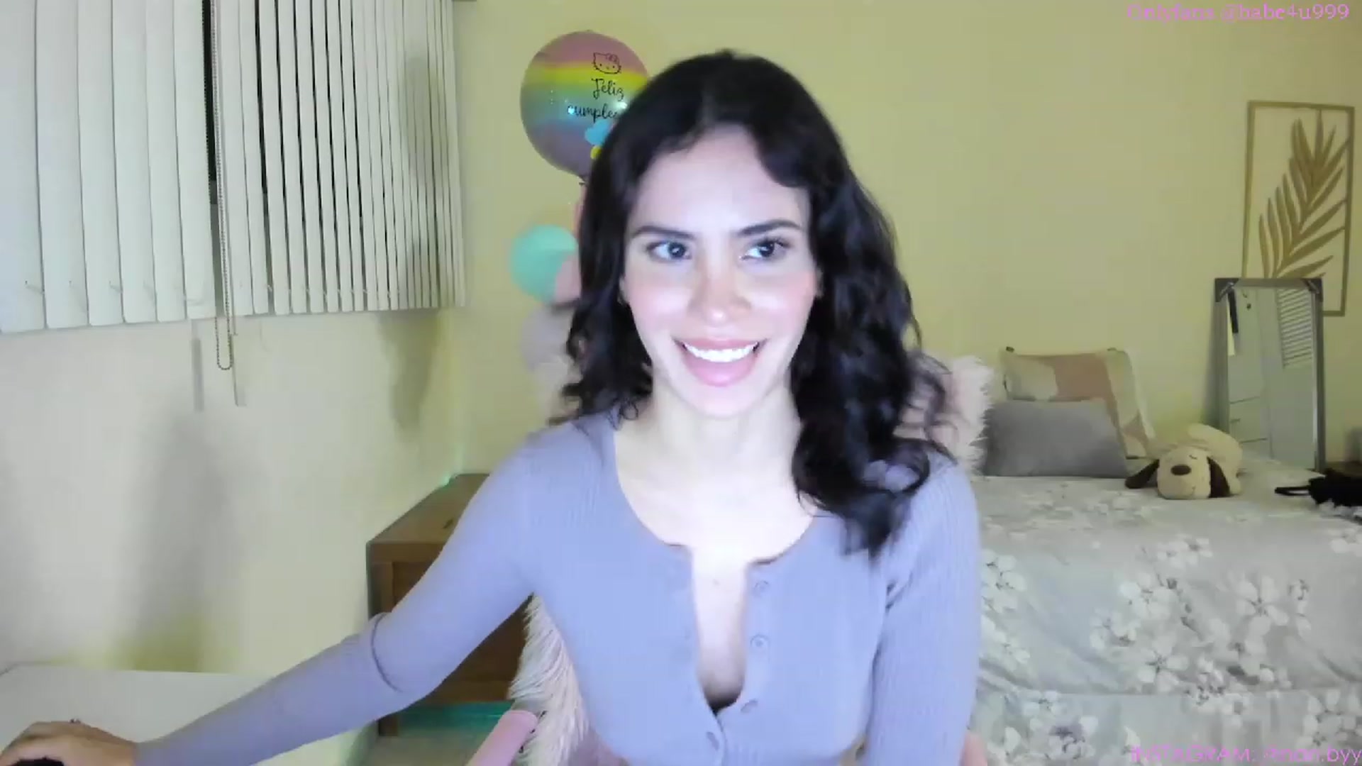 Gallery image thumbnail from NancyyB's myfreecams stream on, 04/18/2023, 03:12 image 18 of 20