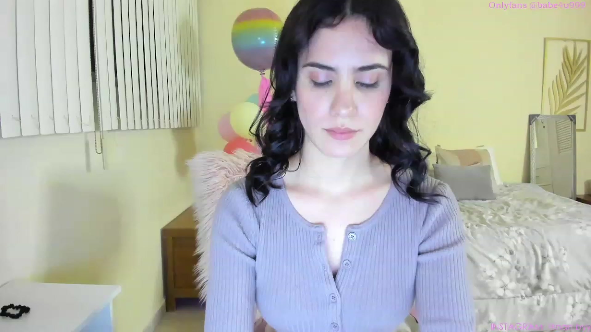 Gallery image thumbnail from NancyyB's myfreecams stream on, 04/18/2023, 04:52 image 15 of 20