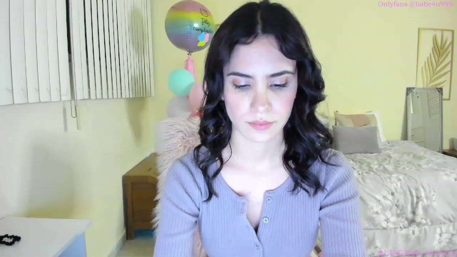 Gallery image thumbnail from NancyyB's myfreecams stream on, 04/18/2023, 04:52 image 7 of 20