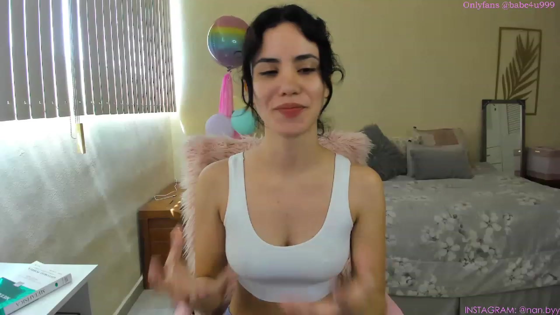 Gallery image thumbnail from NancyyB's myfreecams stream on, 04/18/2023, 20:03 image 20 of 20