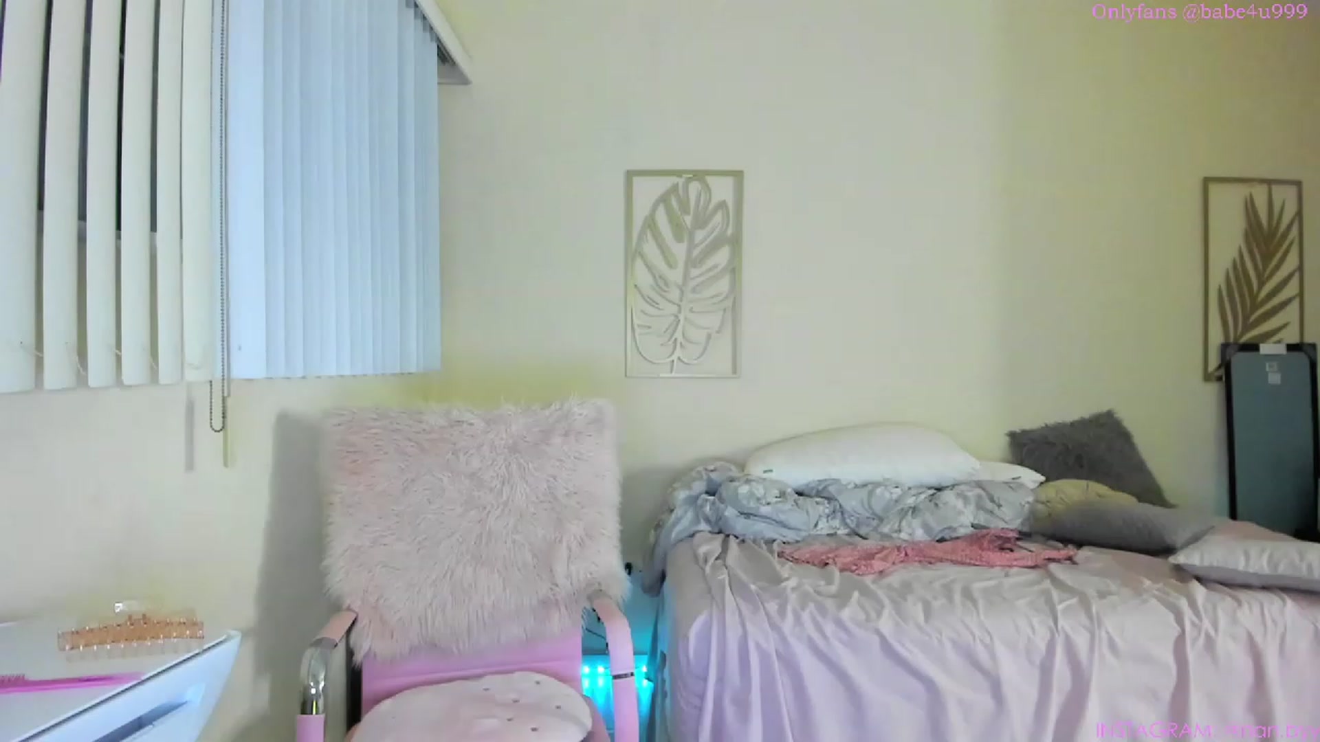 Gallery image thumbnail from NancyyB's myfreecams stream on, 04/28/2023, 05:29 image 5 of 20