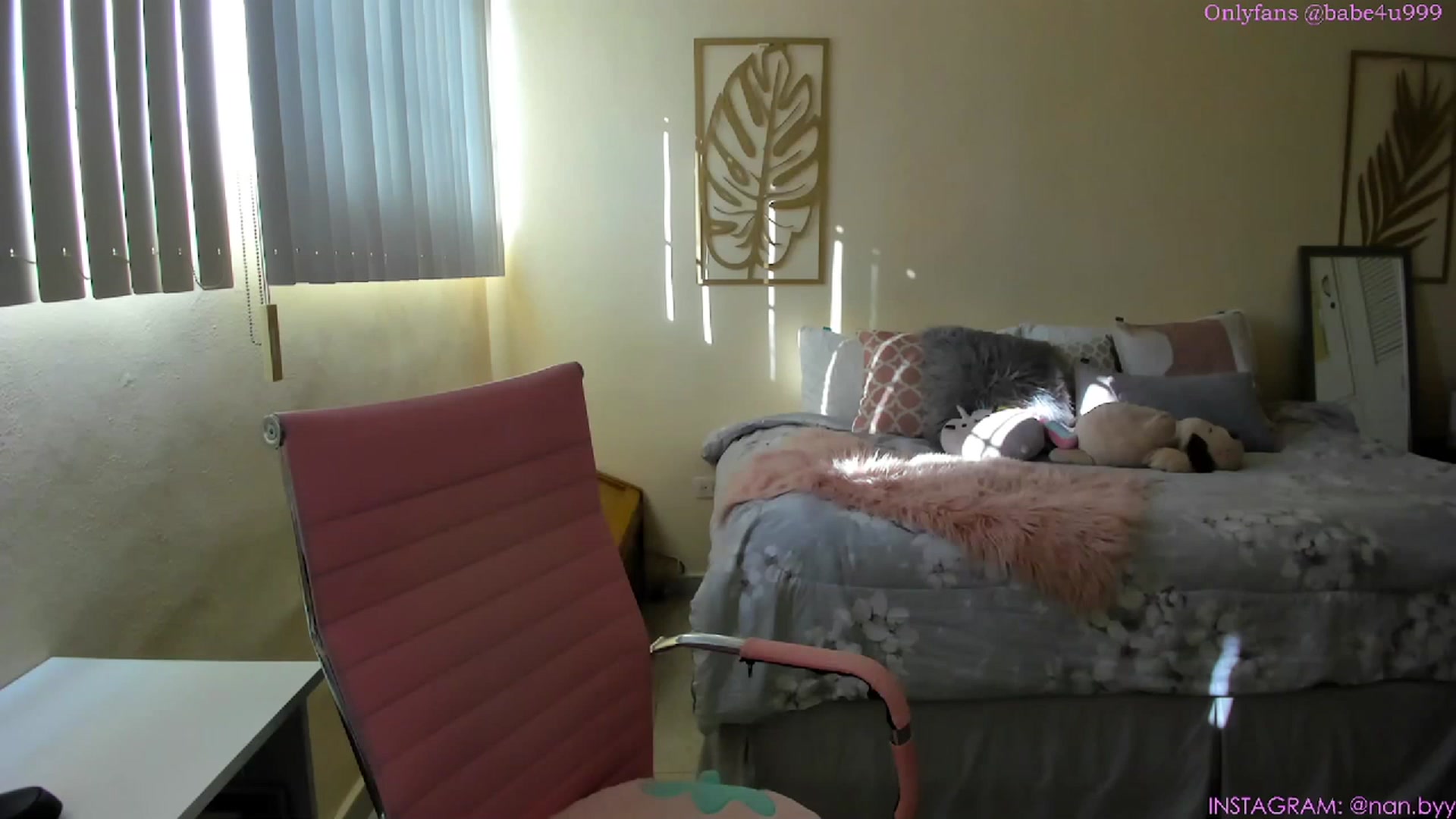 Gallery image thumbnail from NancyyB's myfreecams stream on, 06/07/2023, 22:47 image 4 of 20