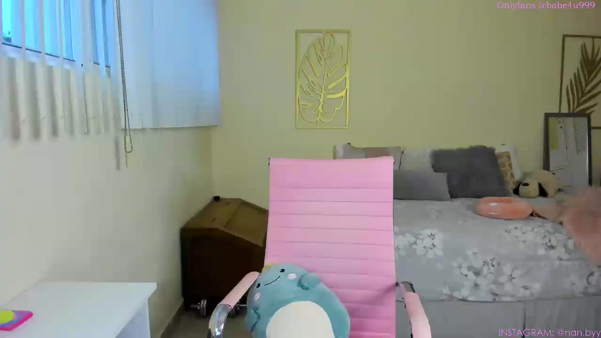 Gallery image thumbnail from NancyyB's myfreecams stream on, 07/04/2023, 24:39 image 8 of 20