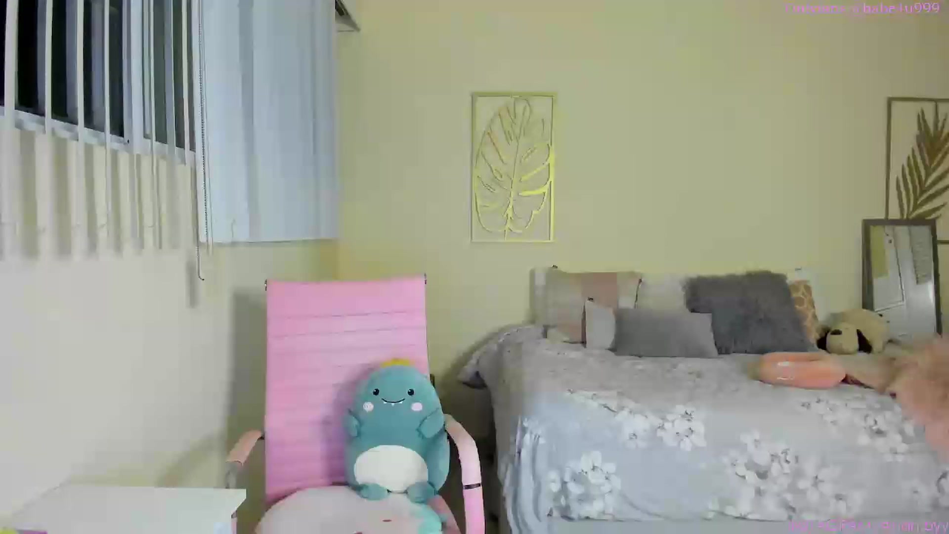 Gallery image thumbnail from NancyyB's myfreecams stream on, 07/04/2023, 02:38 image 5 of 20