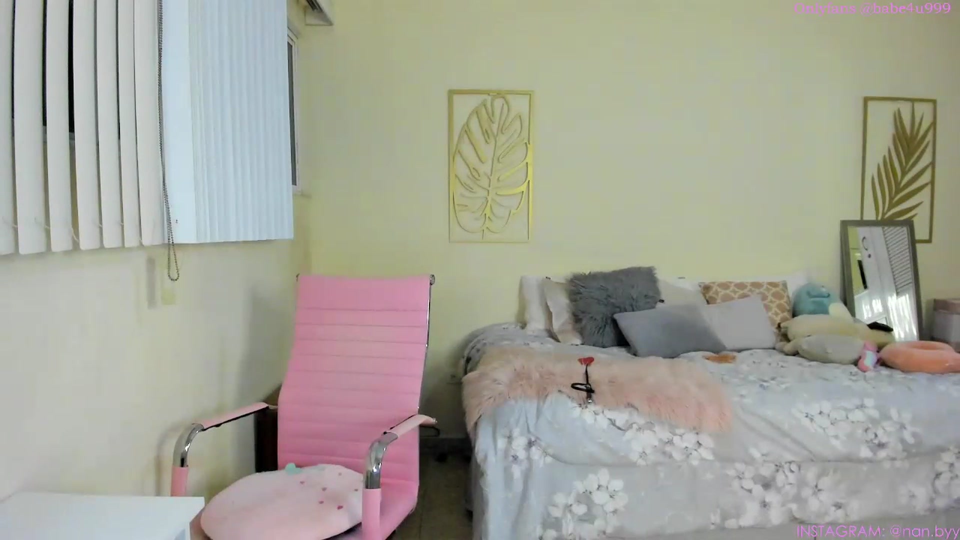 Gallery image thumbnail from NancyyB's myfreecams stream on, 07/20/2023, 03:47 image 5 of 20