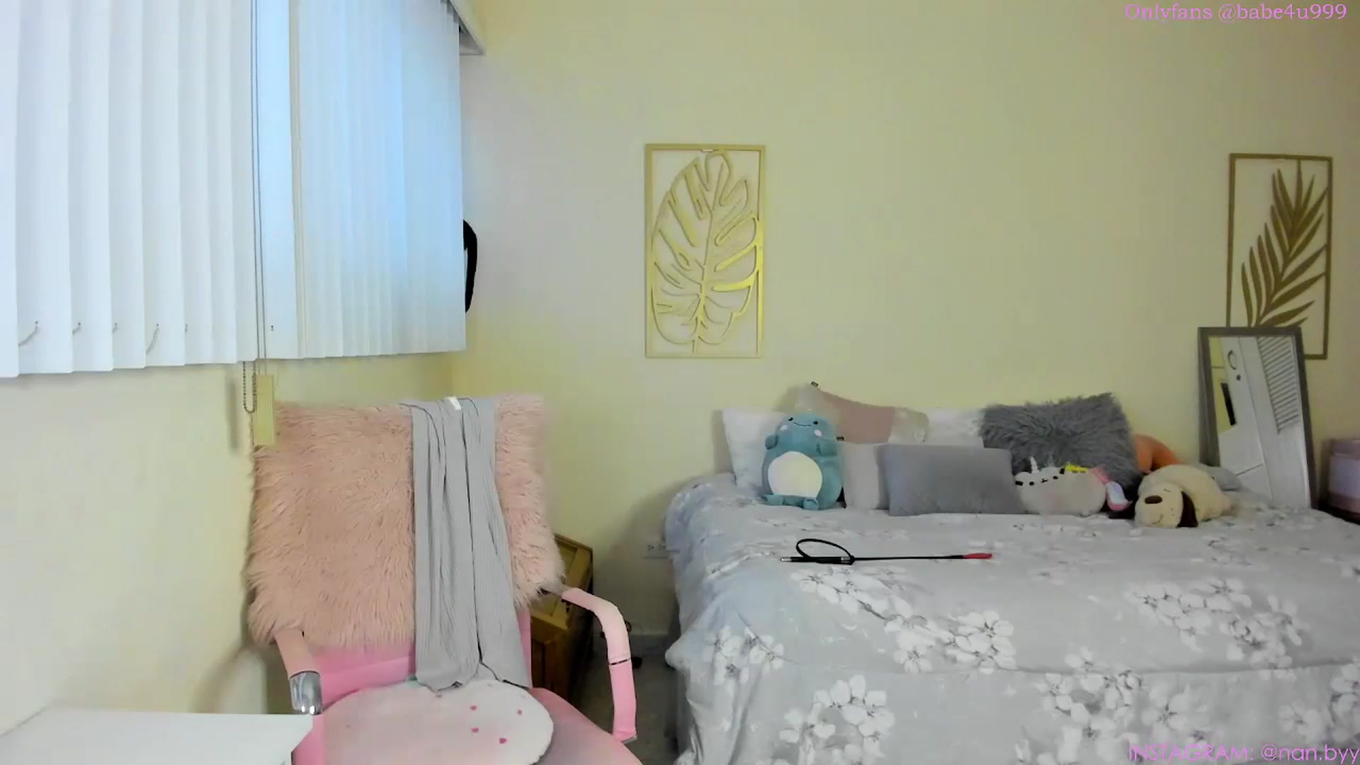 Gallery image thumbnail from NancyyB's myfreecams stream on, 07/22/2023, 24:32 image 19 of 20