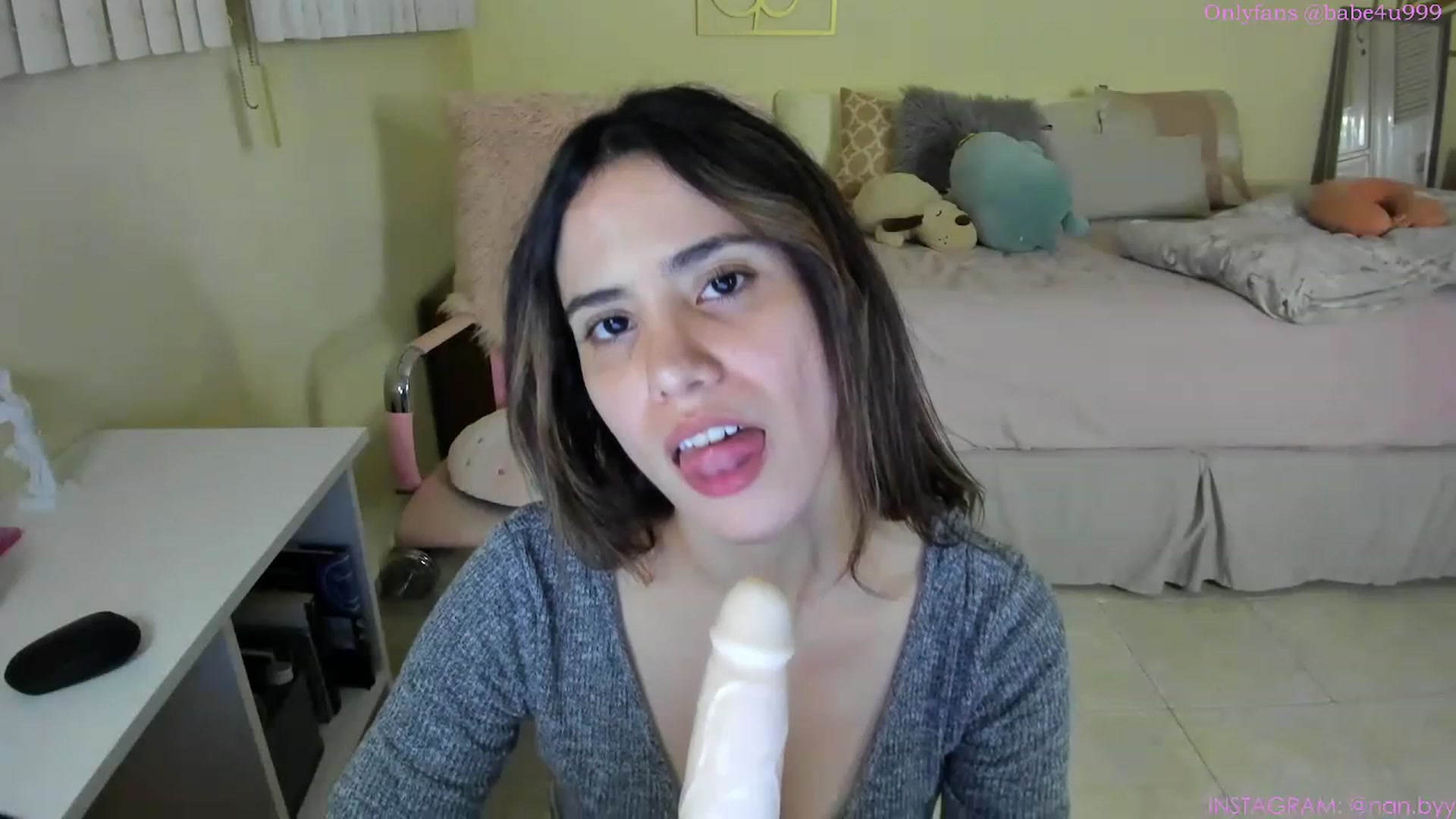 Gallery image thumbnail from NancyyB's myfreecams stream on, 07/28/2023, 02:41 image 9 of 20