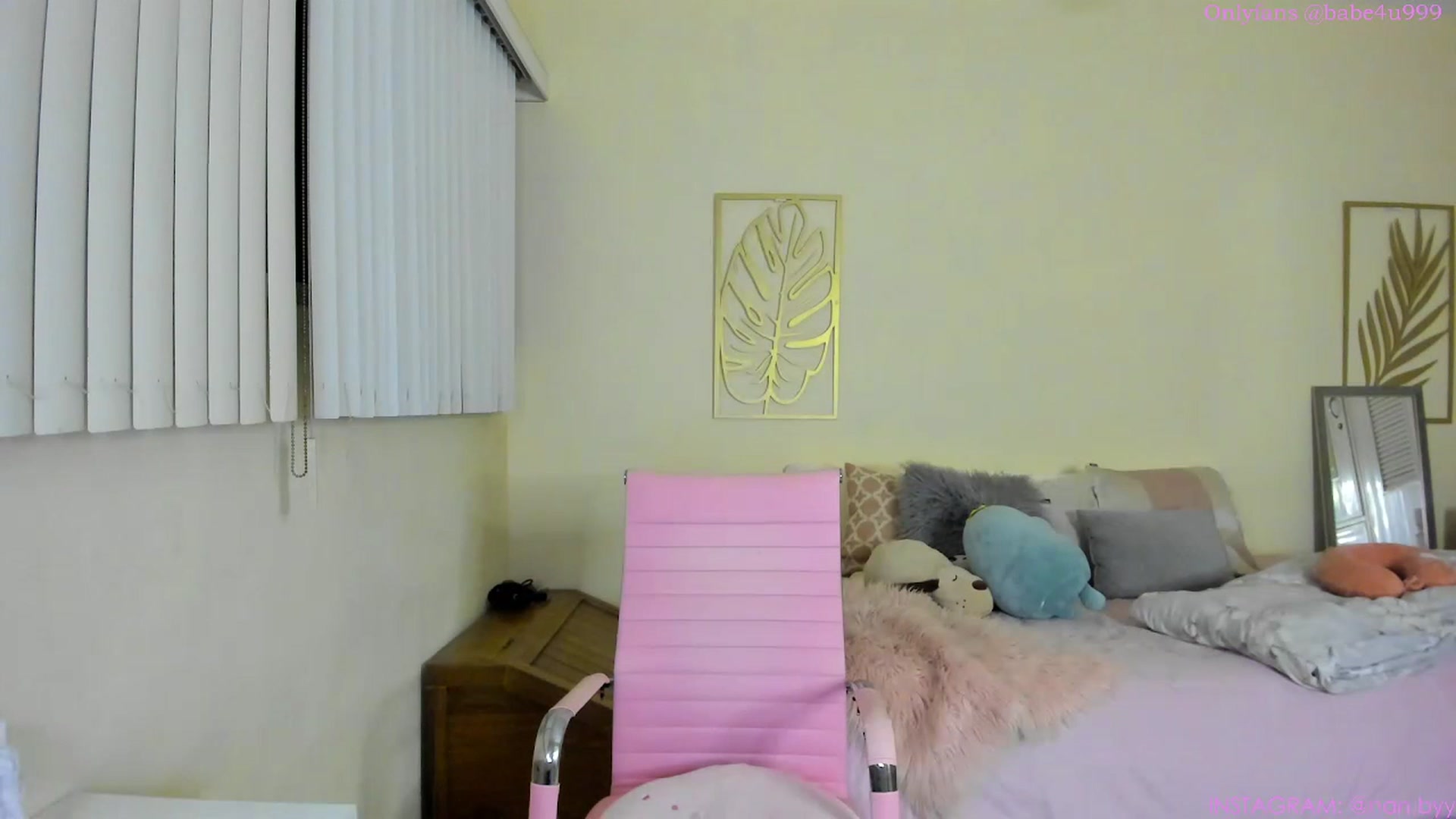 Gallery image thumbnail from NancyyB's myfreecams stream on, 07/28/2023, 03:52 image 16 of 20