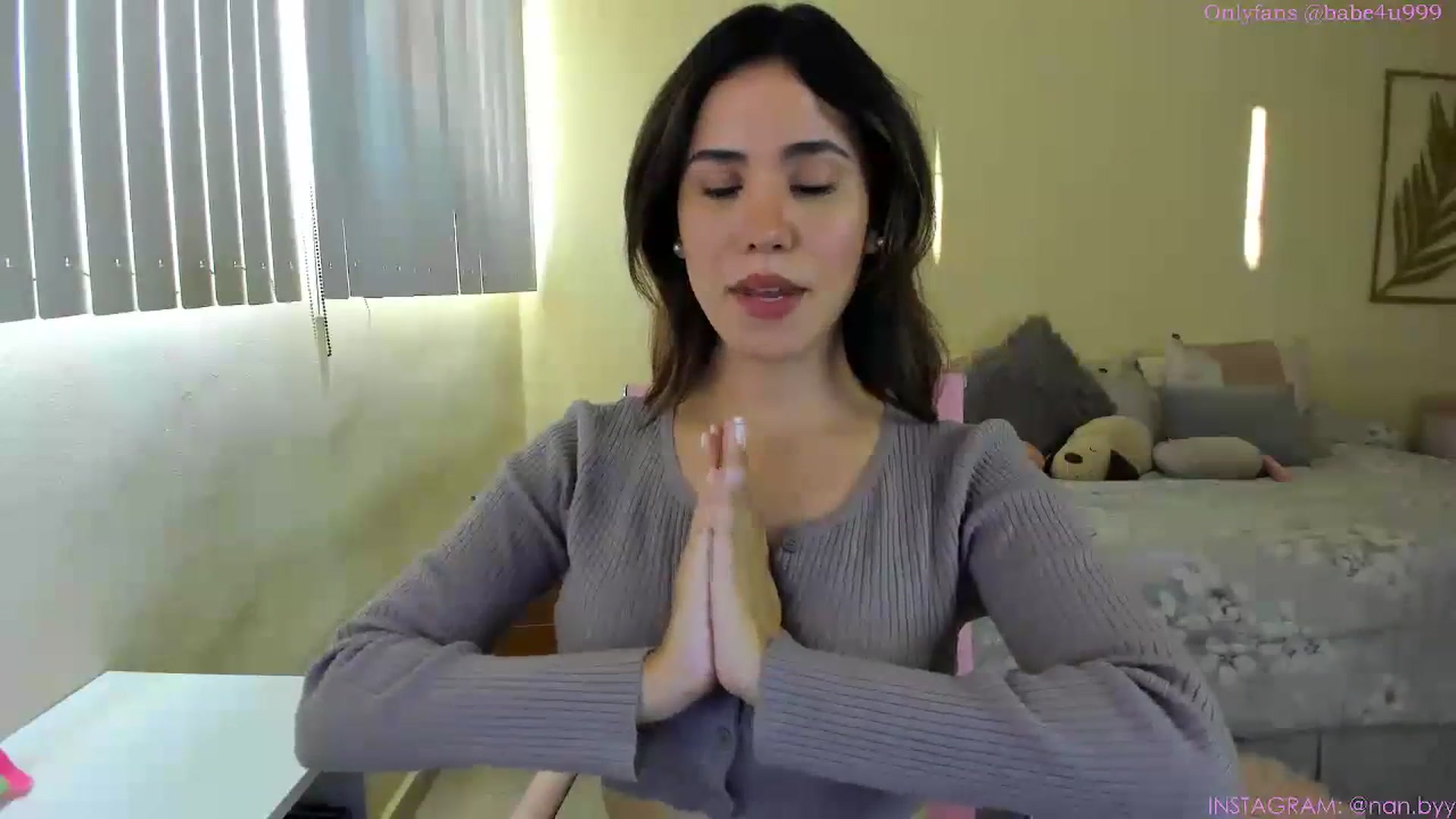 Gallery image thumbnail from NancyyB's myfreecams stream on, 08/08/2023, 24:00 image 4 of 20