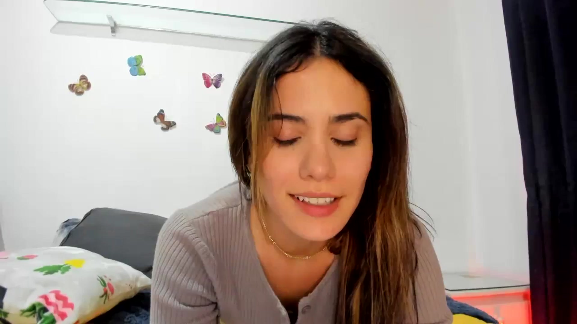 Gallery image thumbnail from NancyyB's myfreecams stream on, 08/29/2023, 02:35 image 17 of 20