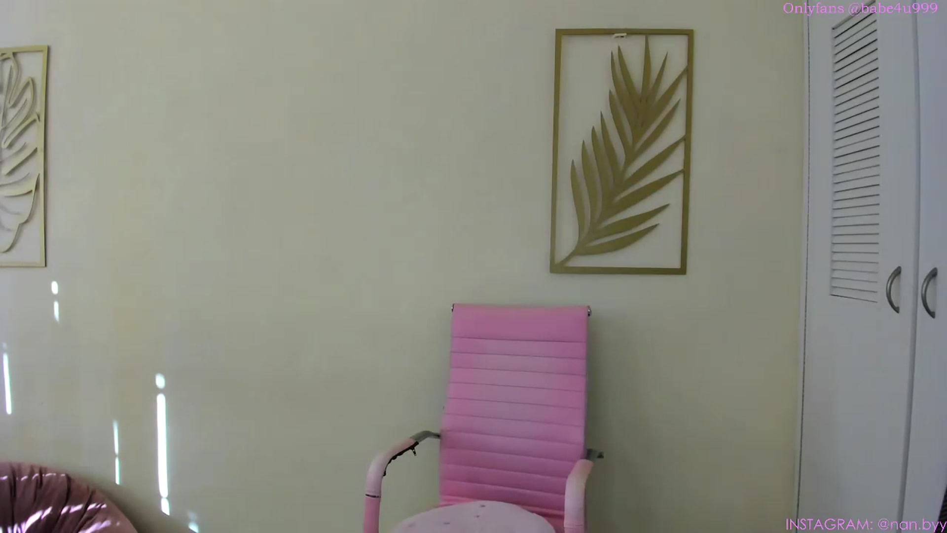 Gallery image thumbnail from NancyyB's myfreecams stream on, 09/15/2023, 22:48 image 7 of 20
