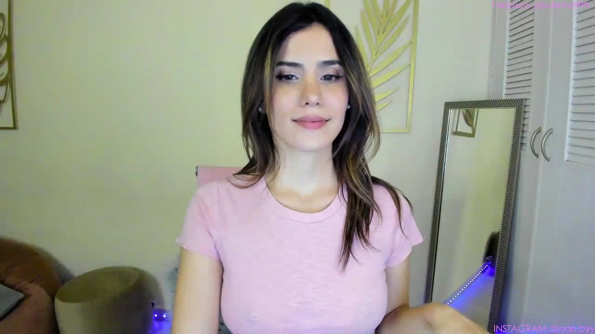 Gallery image thumbnail from NancyyB's myfreecams stream on, 09/26/2023, 01:15 image 3 of 20