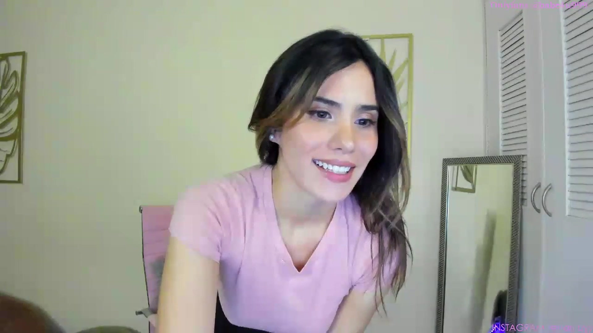 Gallery image thumbnail from NancyyB's myfreecams stream on, 09/26/2023, 01:15 image 20 of 20
