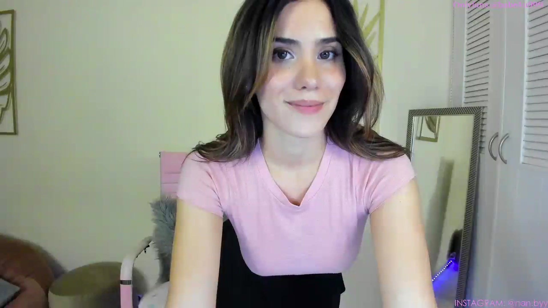 Gallery image thumbnail from NancyyB's myfreecams stream on, 09/26/2023, 02:15 image 7 of 20