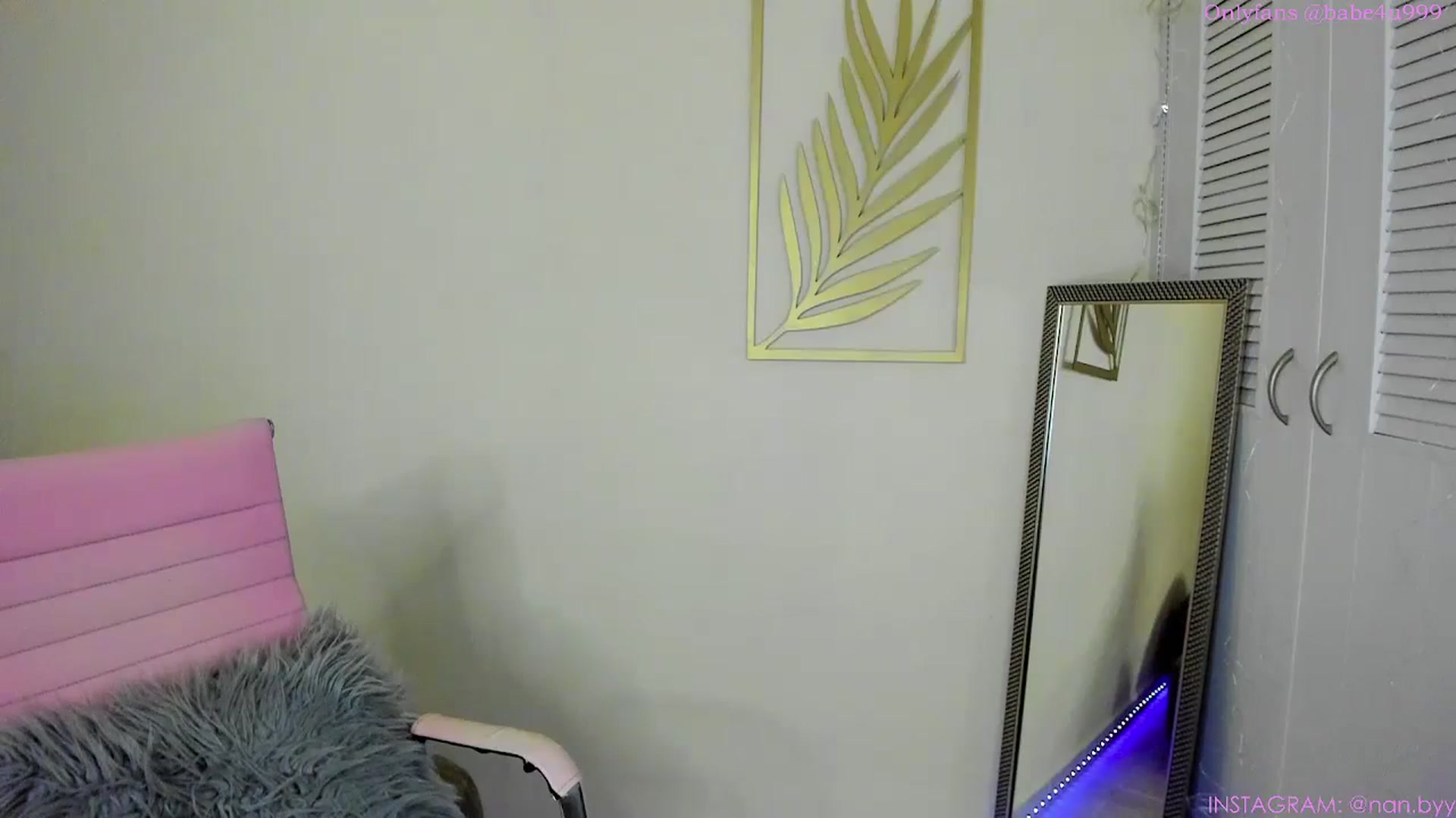 Gallery image thumbnail from NancyyB's myfreecams stream on, 10/25/2023, 04:34 image 11 of 20