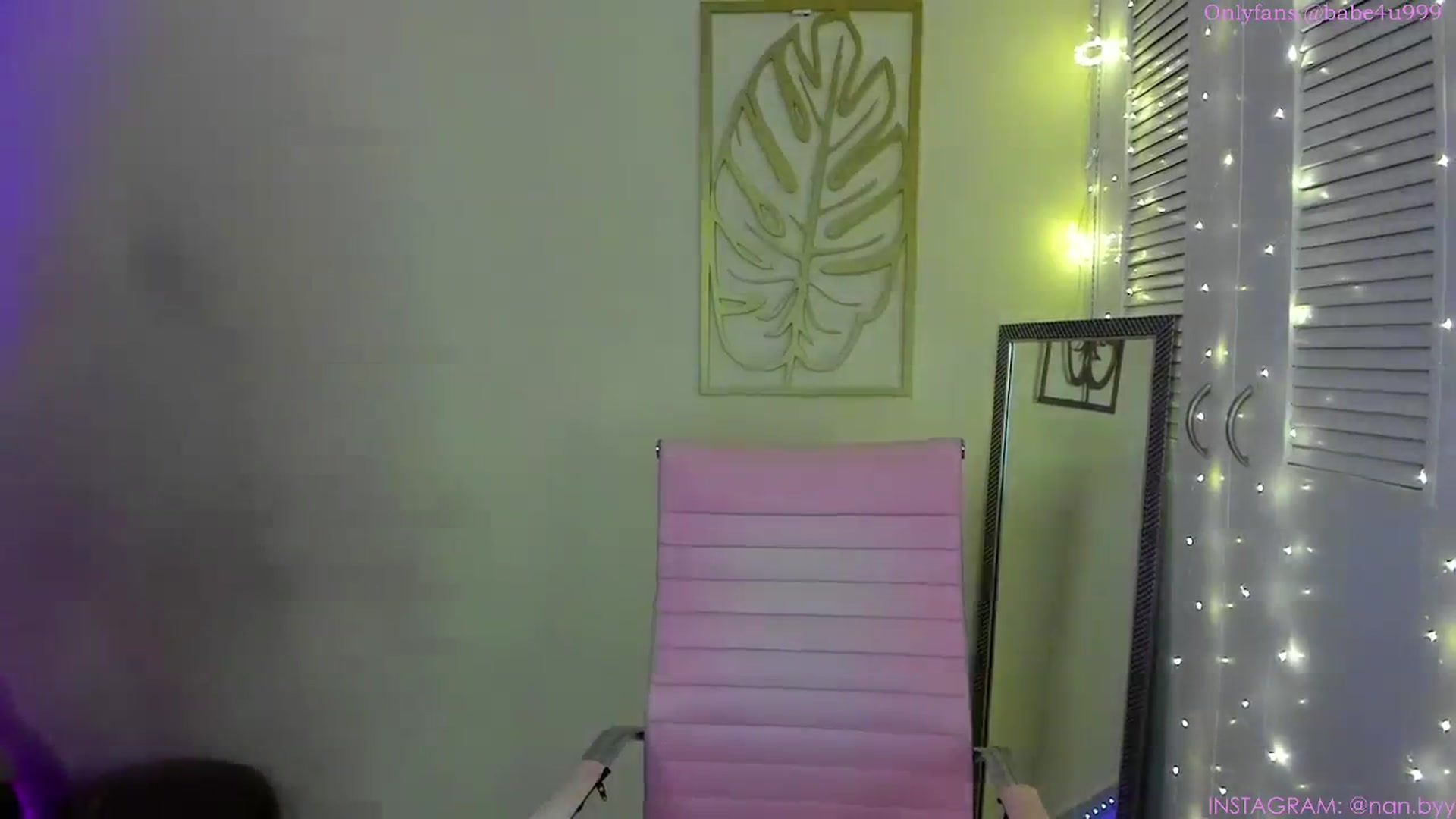 Gallery image thumbnail from NancyyB's myfreecams stream on, 11/07/2023, 02:34 image 9 of 20