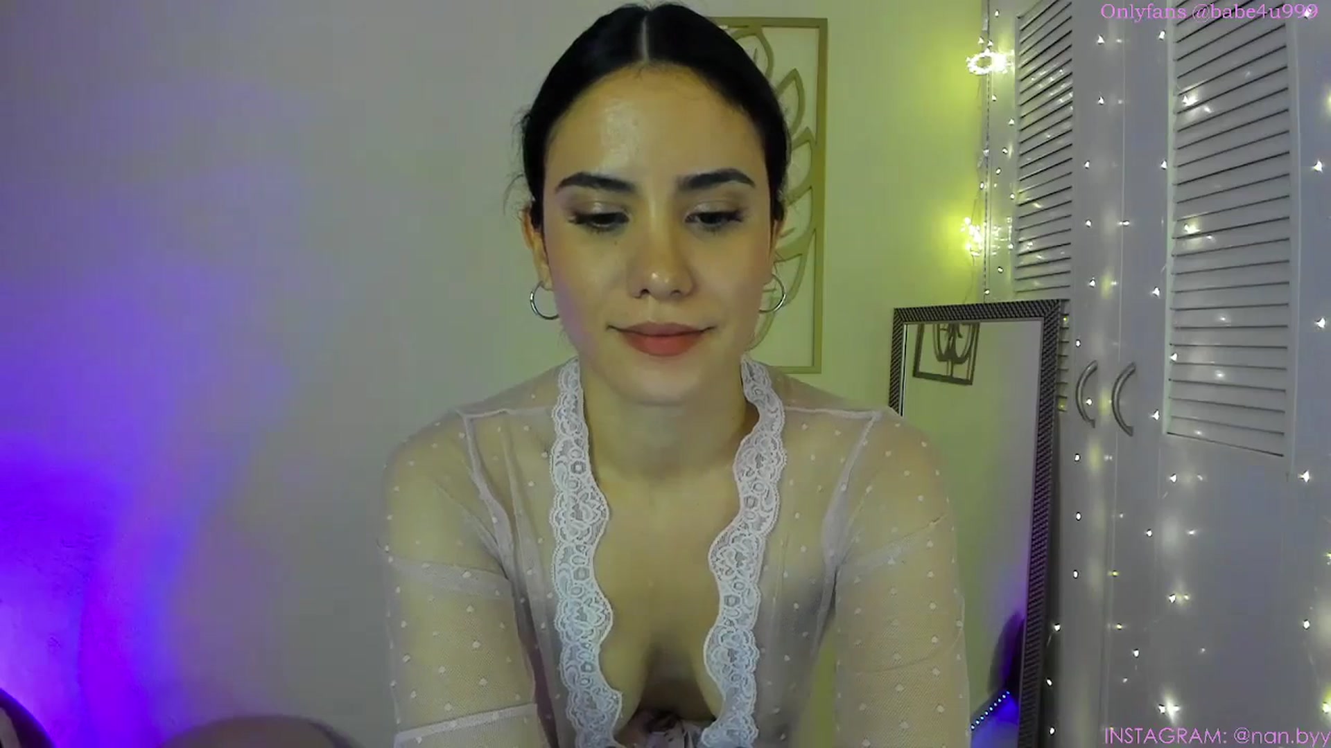 Gallery image thumbnail from NancyyB's myfreecams stream on, 11/15/2023, 24:23 image 3 of 20