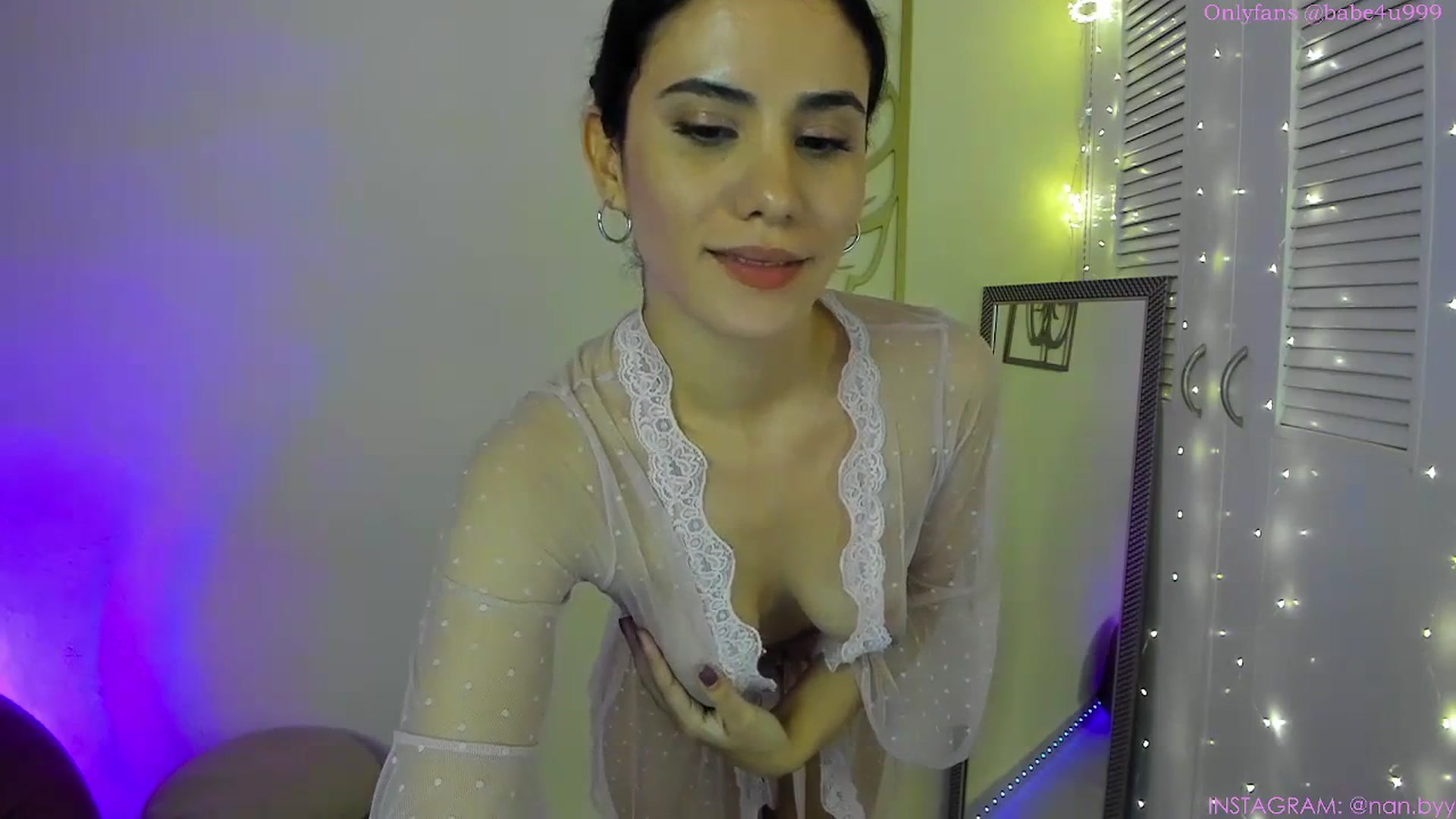Gallery image thumbnail from NancyyB's myfreecams stream on, 11/15/2023, 24:23 image 15 of 20