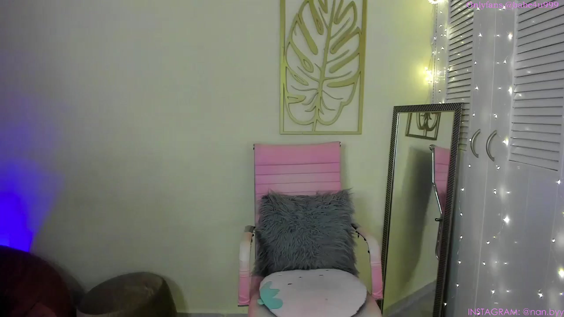 Gallery image thumbnail from NancyyB's myfreecams stream on, 11/26/2023, 24:29 image 20 of 20