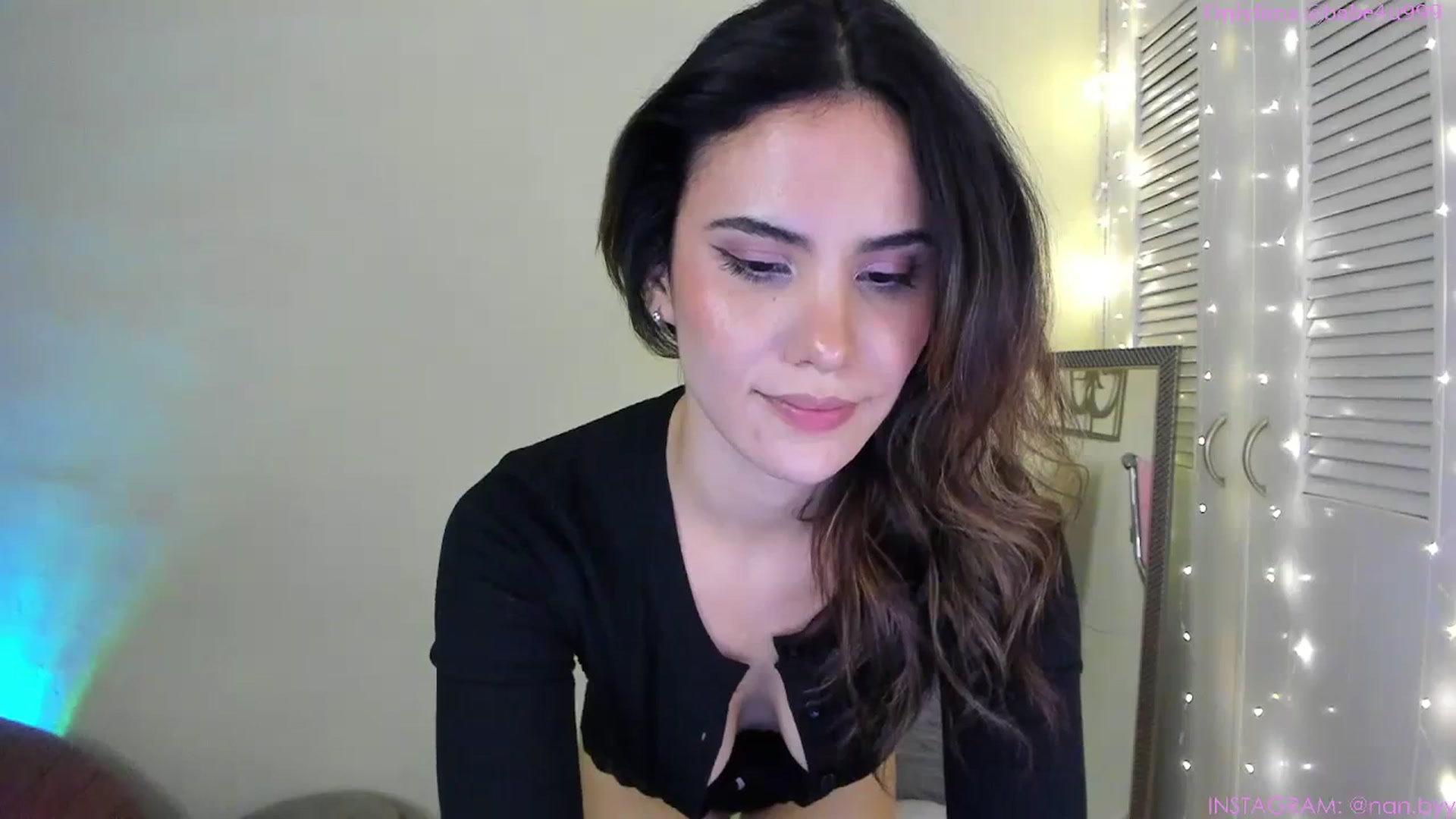Gallery image thumbnail from NancyyB's myfreecams stream on, 11/26/2023, 01:33 image 14 of 20