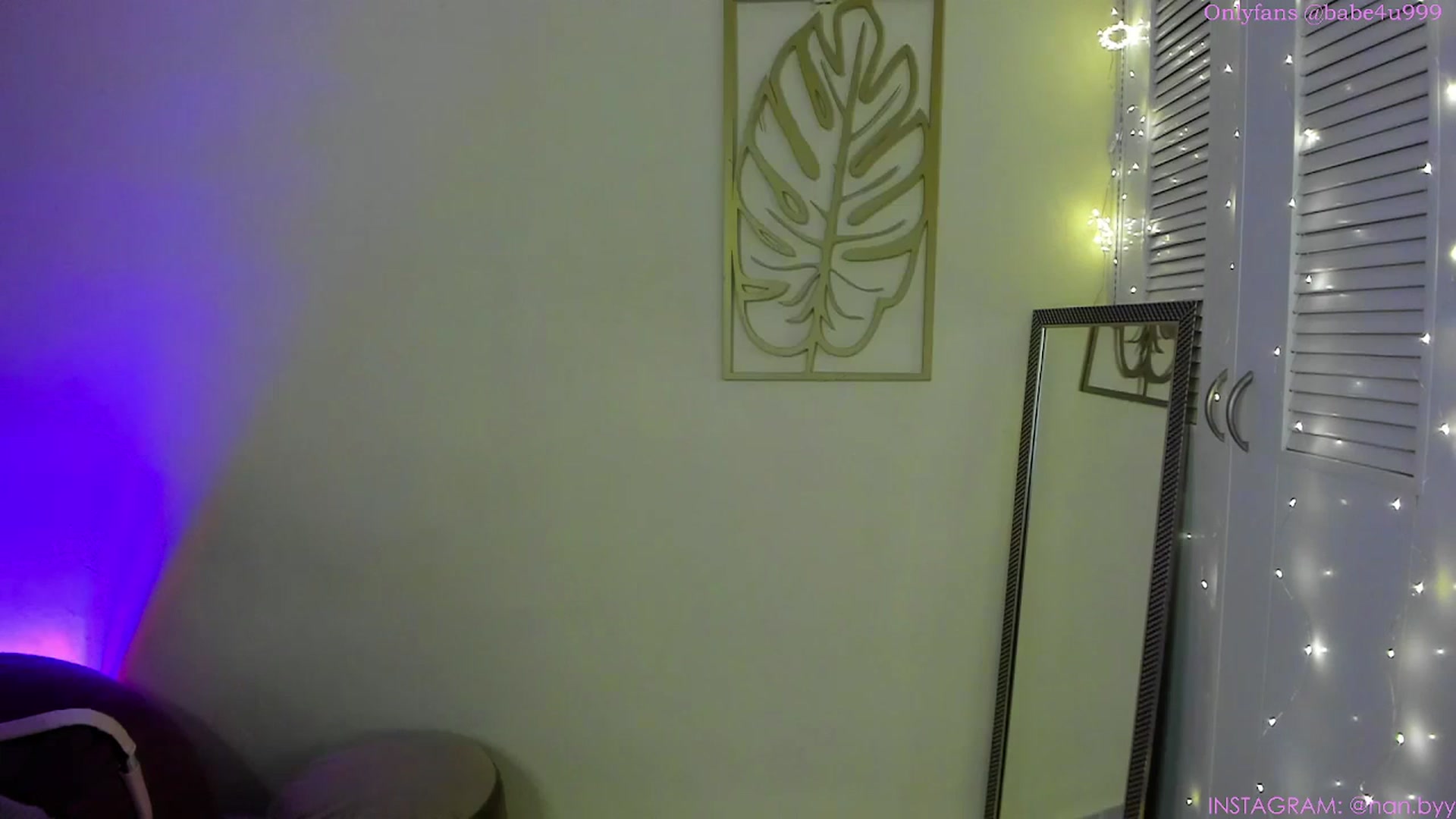 Gallery image thumbnail from NancyyB's myfreecams stream on, 12/06/2023, 02:09 image 11 of 20