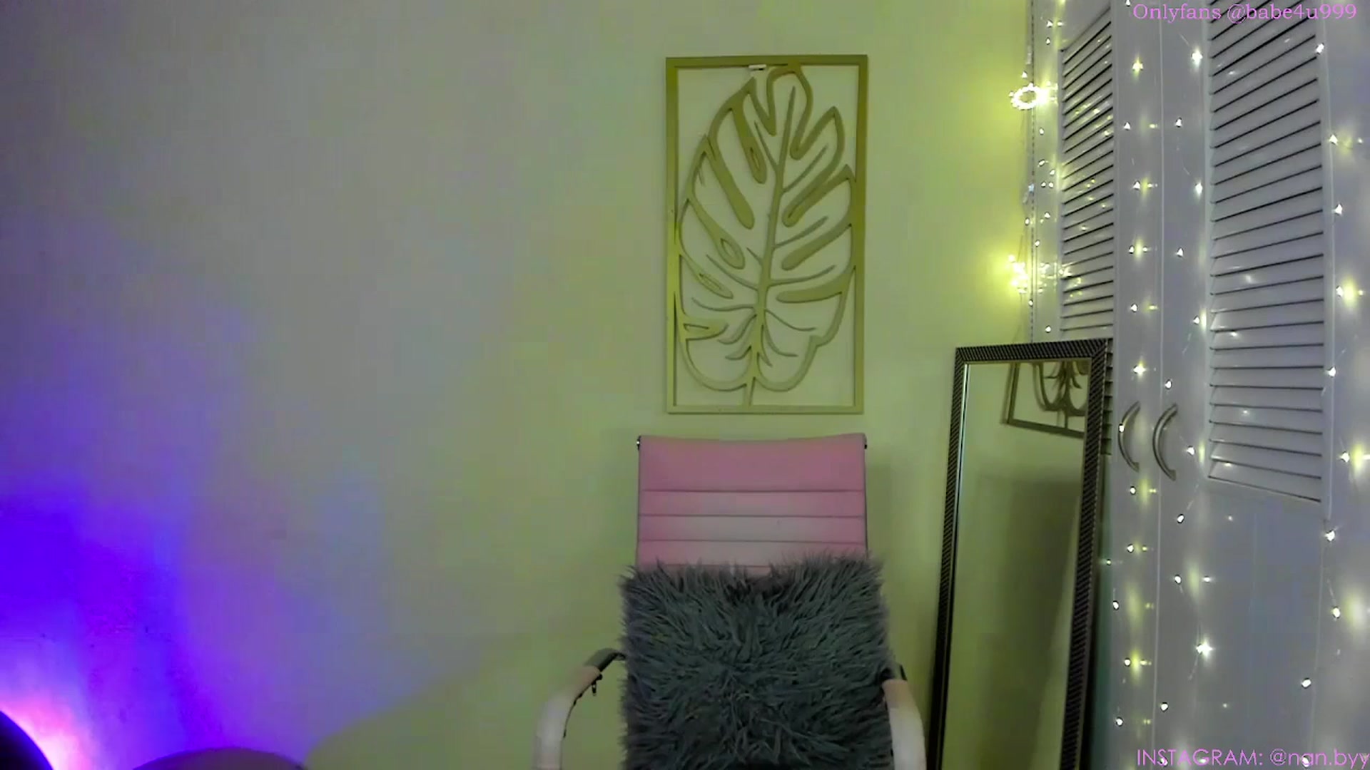 Gallery image thumbnail from NancyyB's myfreecams stream on, 12/08/2023, 01:34 image 6 of 20