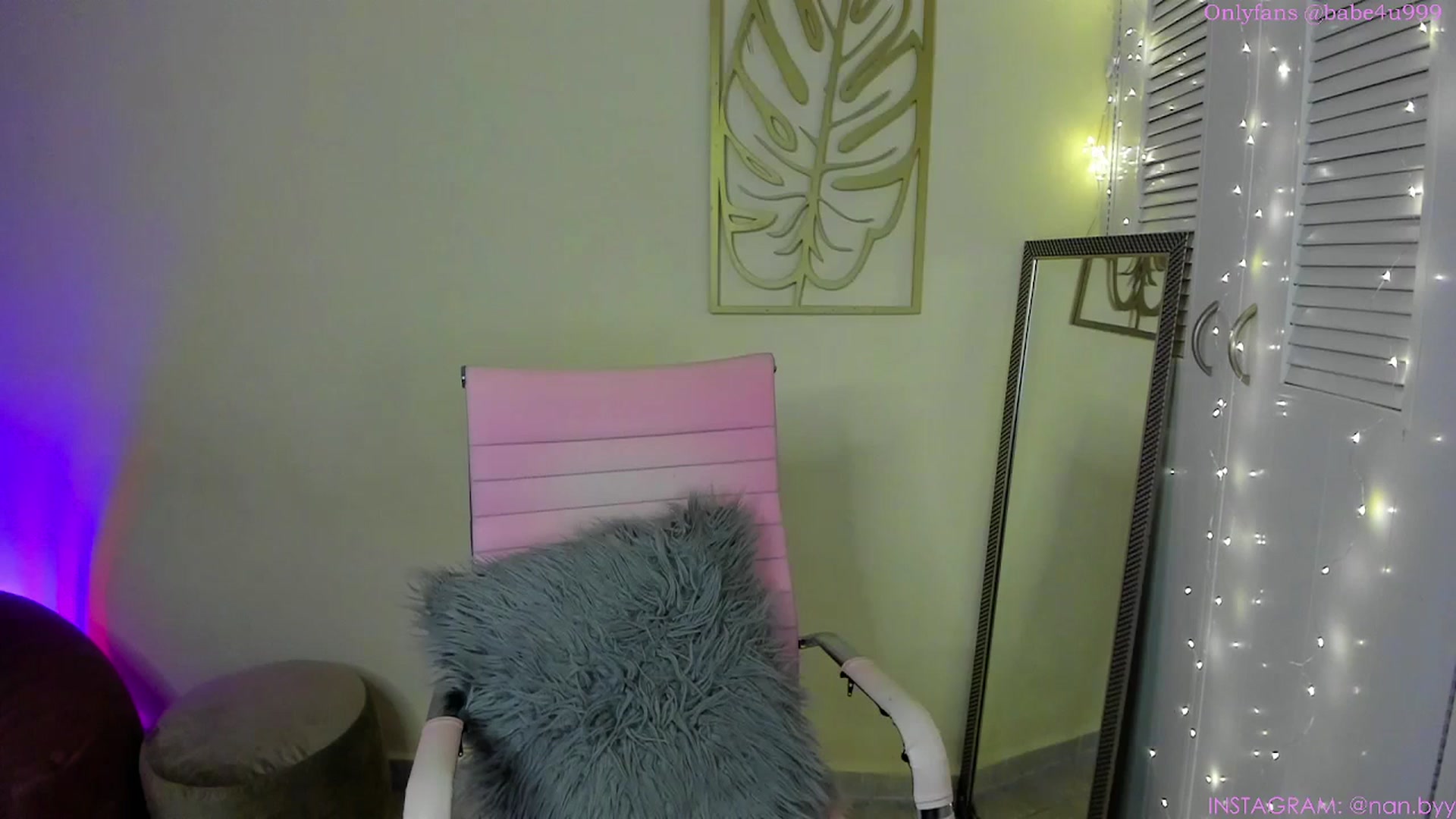 Gallery image thumbnail from NancyyB's myfreecams stream on, 12/09/2023, 02:16 image 14 of 20
