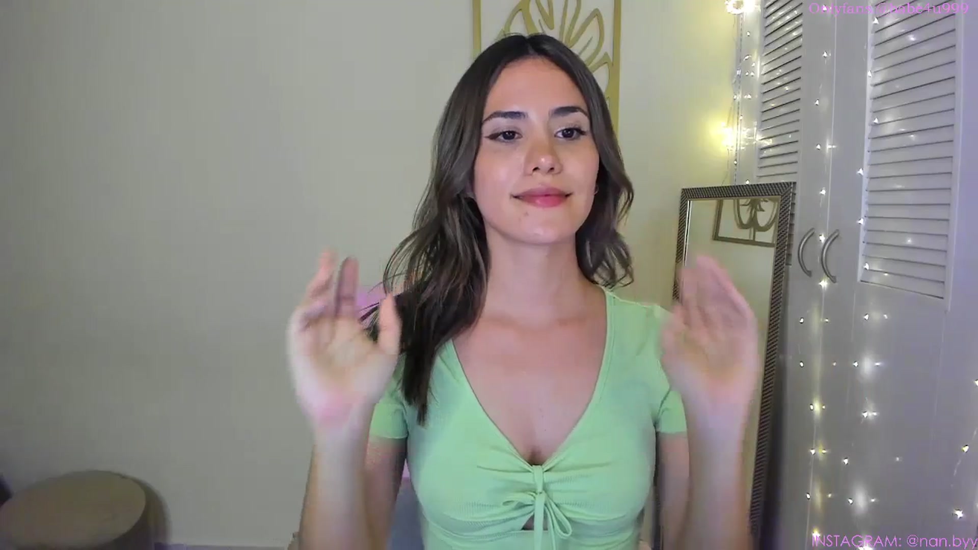 Gallery image thumbnail from NancyyB's myfreecams stream on, 01/09/2024, 24:02 image 14 of 20