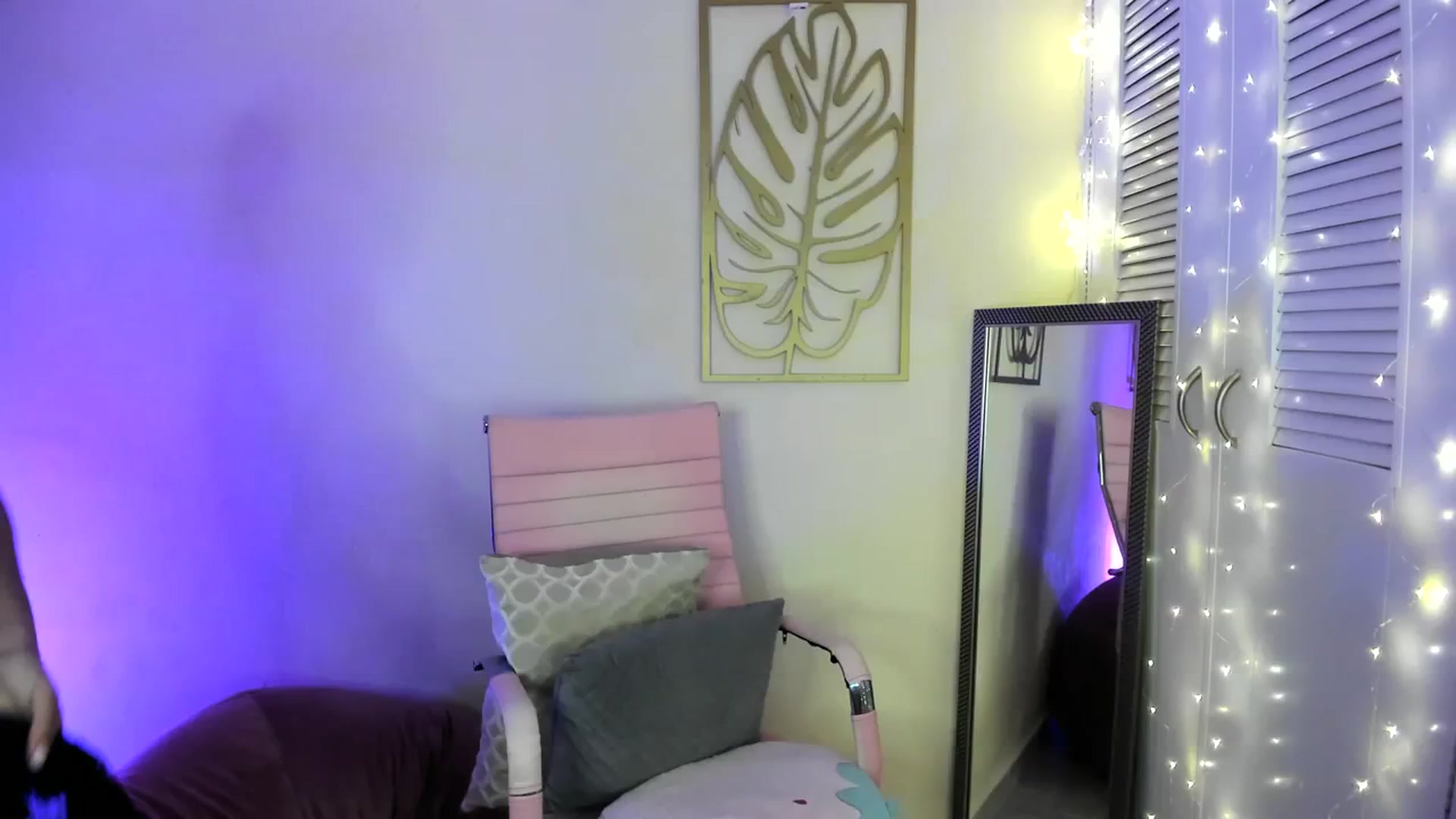 Gallery image thumbnail from NancyyB's myfreecams stream on, 01/12/2024, 03:48 image 19 of 20