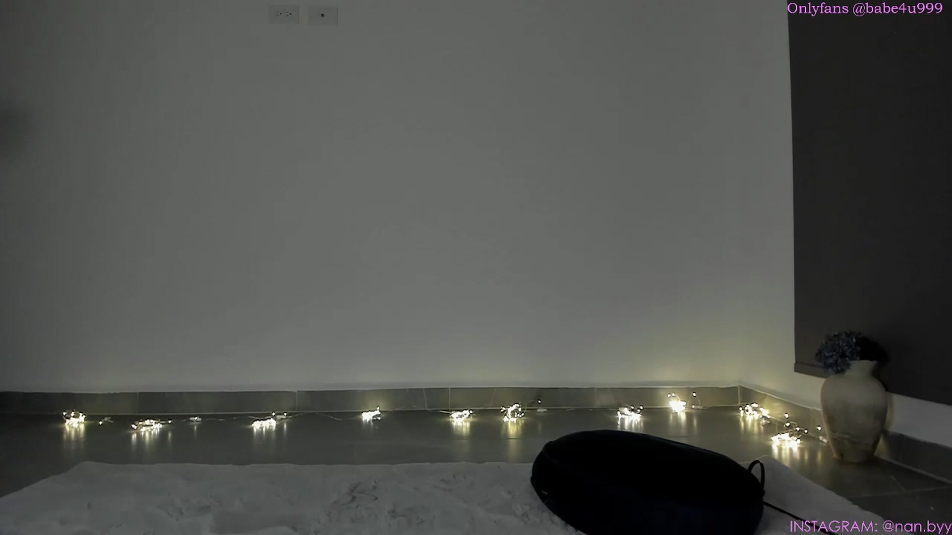 Gallery image thumbnail from NancyyB's myfreecams stream on, 02/02/2024, 24:32 image 13 of 20
