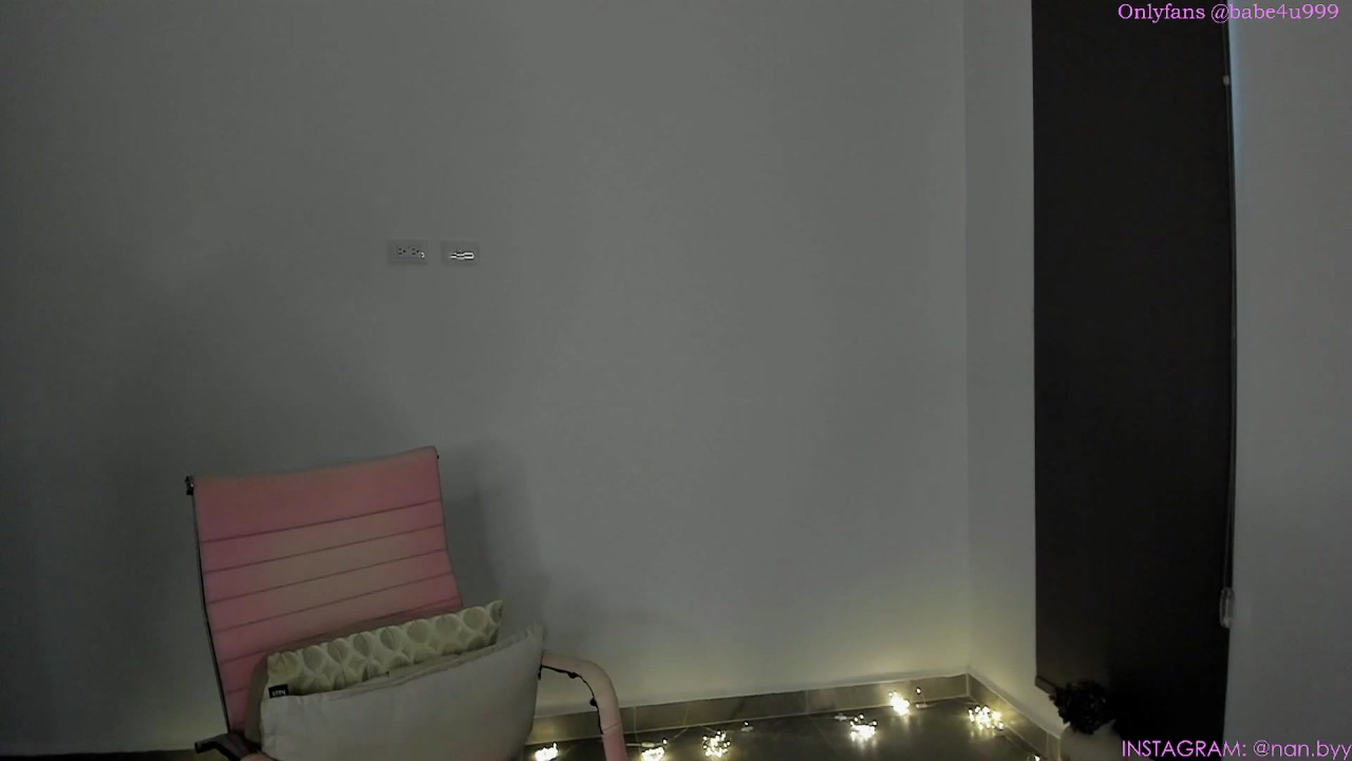 Gallery image thumbnail from NancyyB's myfreecams stream on, 02/03/2024, 23:30 image 12 of 20