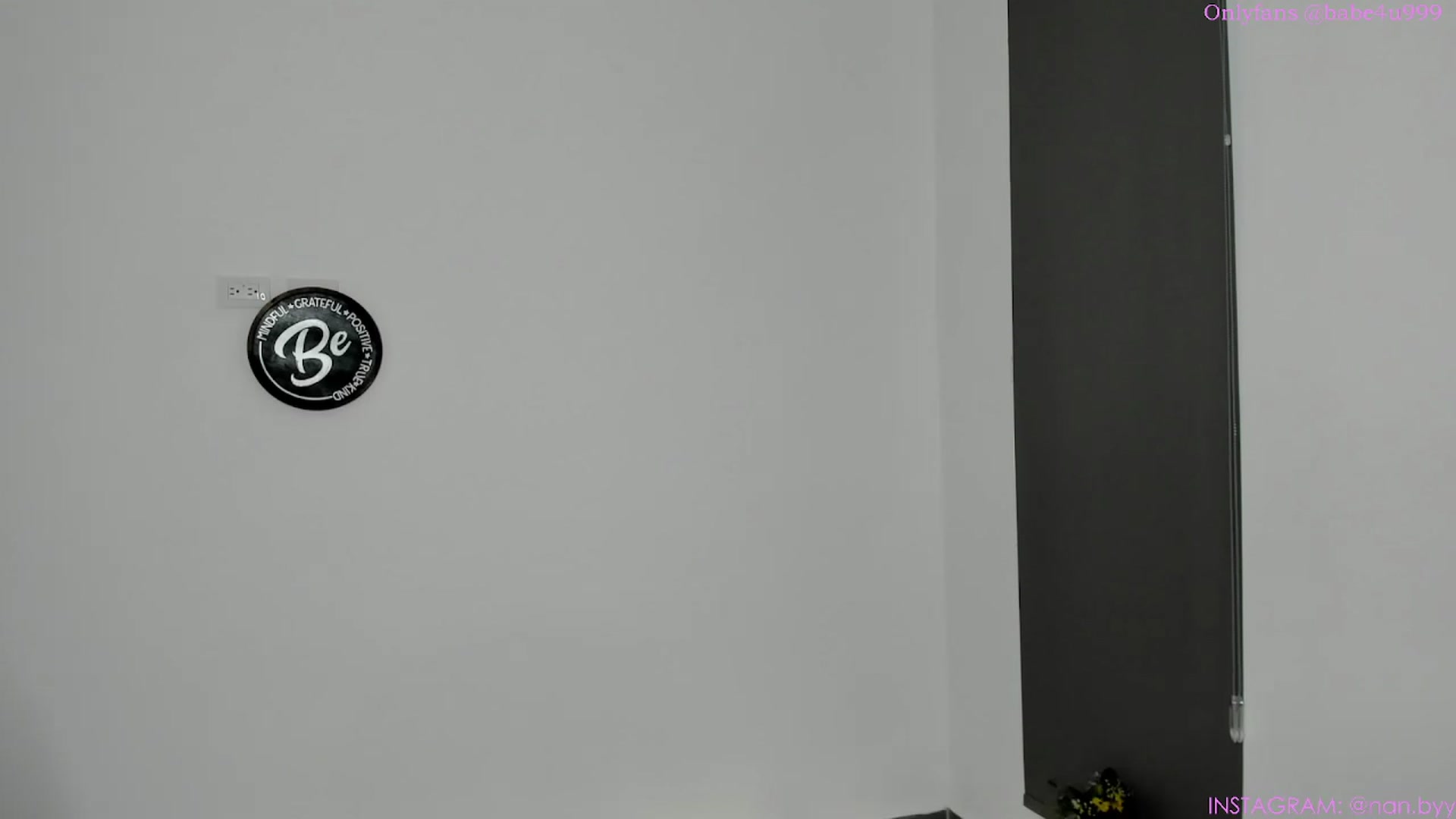 Gallery image thumbnail from NancyyB's myfreecams stream on, 03/05/2024, 01:23 image 1 of 20