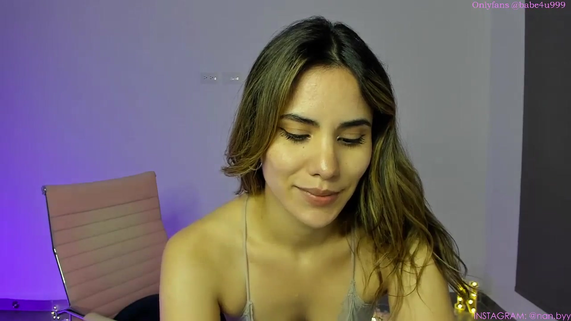 Gallery image thumbnail from NancyyB's myfreecams stream on, 03/26/2024, 23:43 image 3 of 20