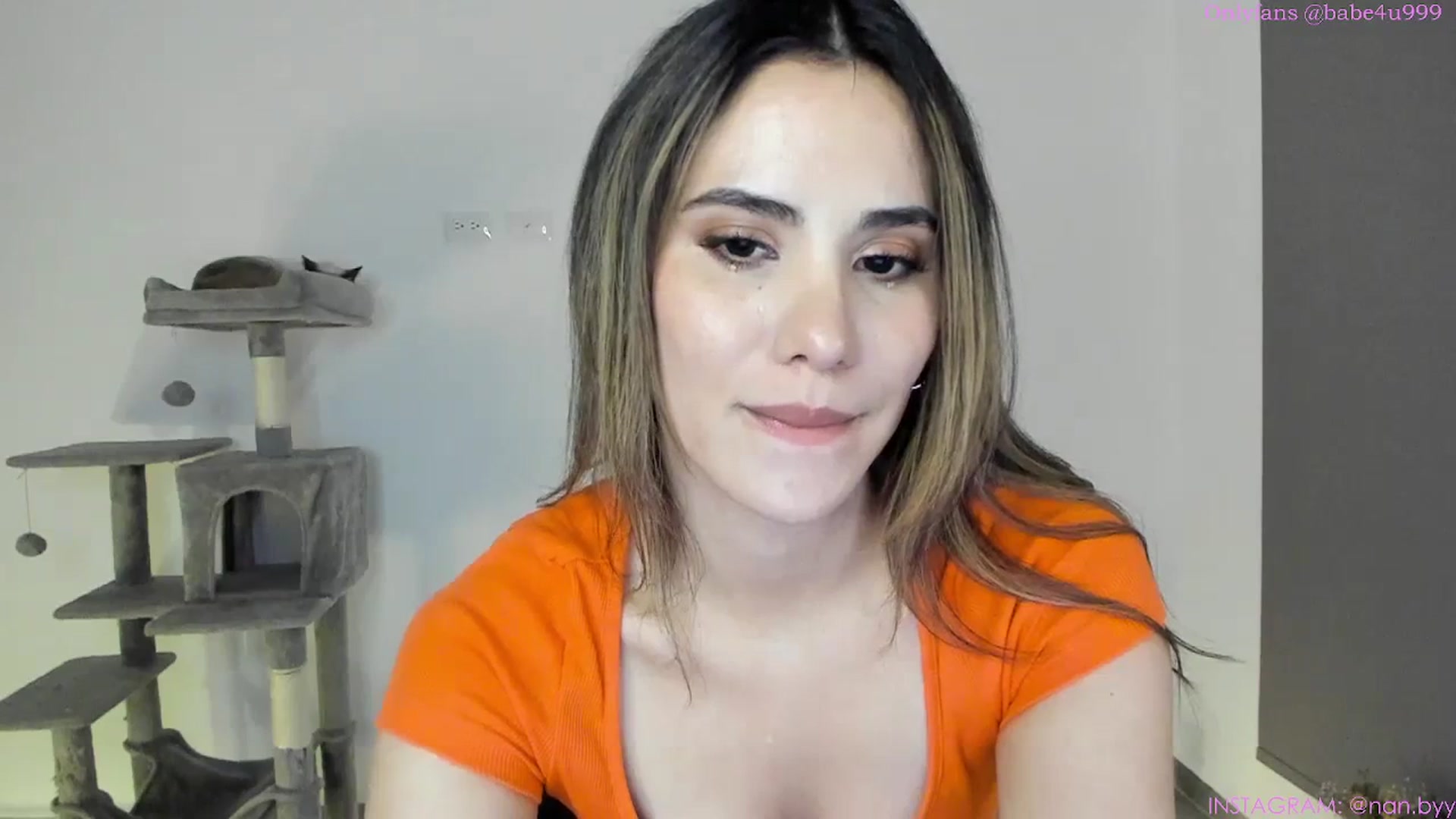 Gallery image thumbnail from NancyyB's myfreecams stream on, 04/11/2024, 24:45 image 7 of 20