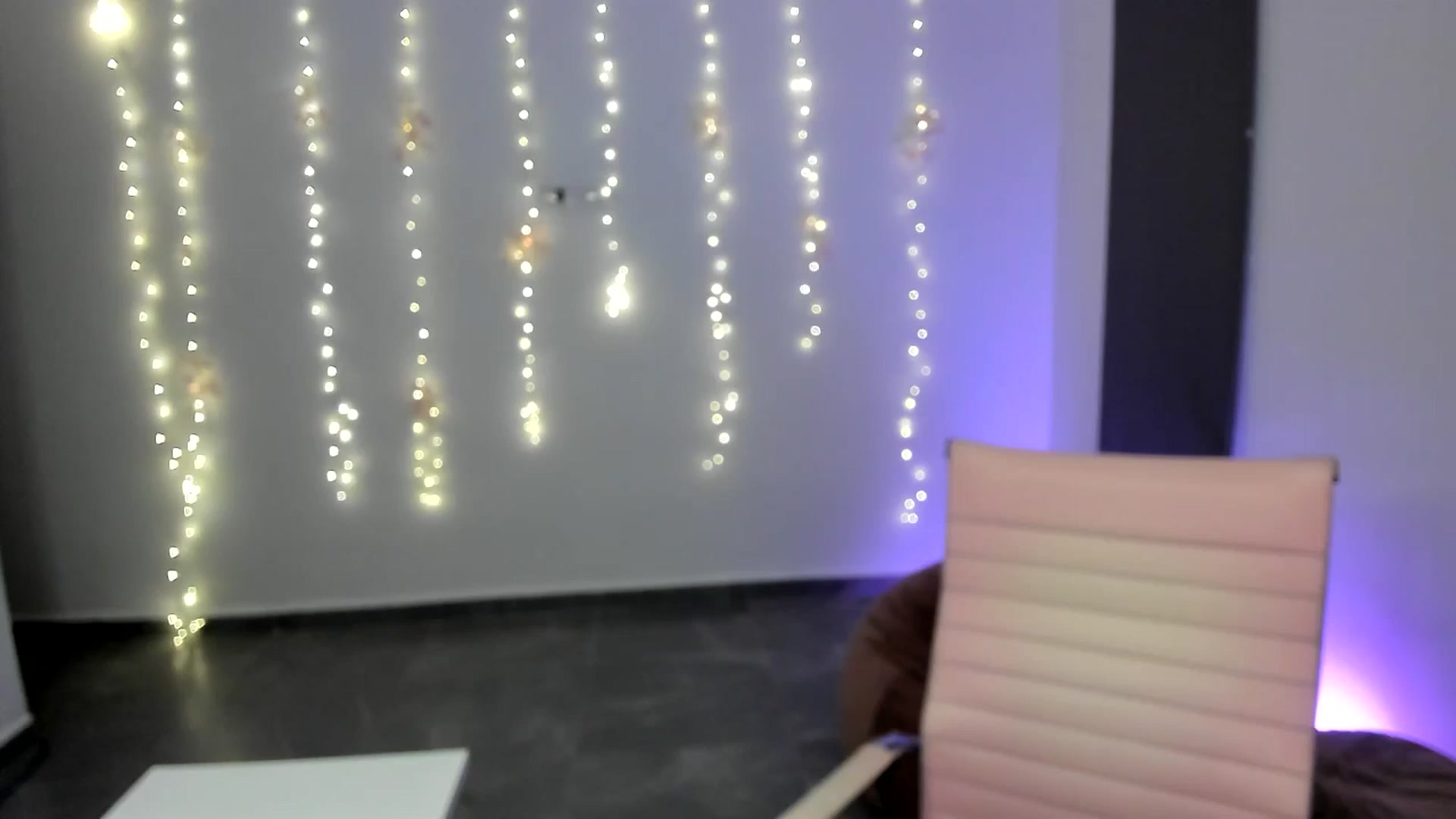 Gallery image thumbnail from NancyyB's myfreecams stream on, 05/21/2024, 03:58 image 1 of 20
