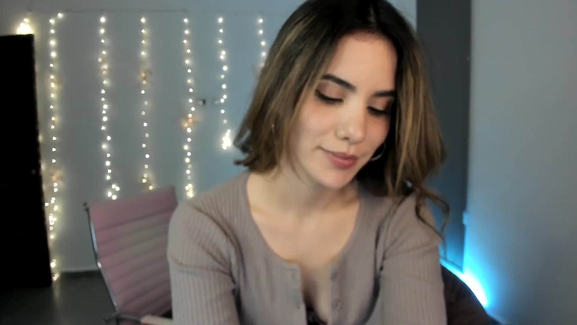 Gallery image thumbnail from NancyyB's myfreecams stream on, 05/22/2024, 05:54 image 4 of 20