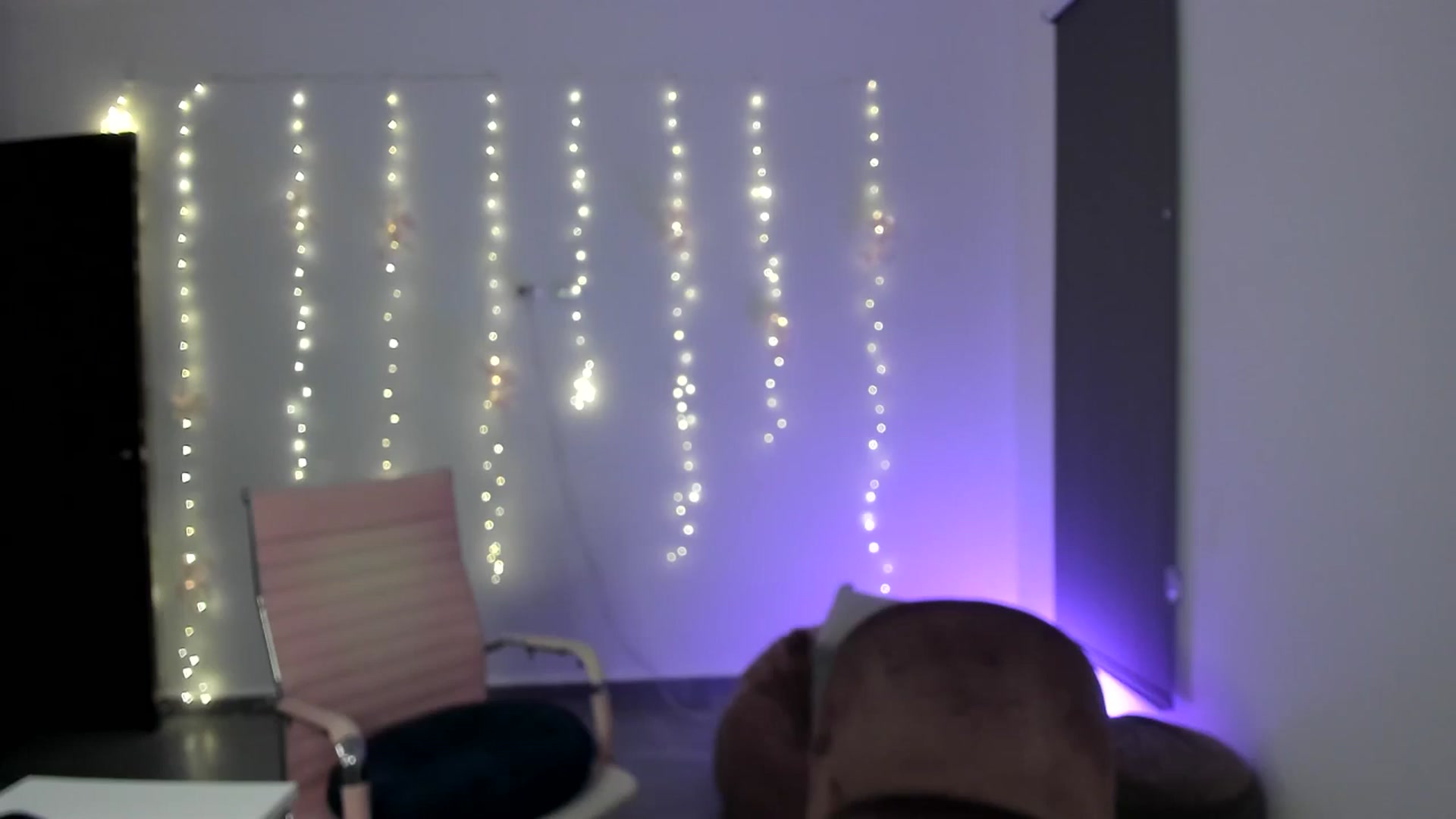 Gallery image thumbnail from NancyyB's myfreecams stream on, 07/03/2024, 05:16 image 12 of 20