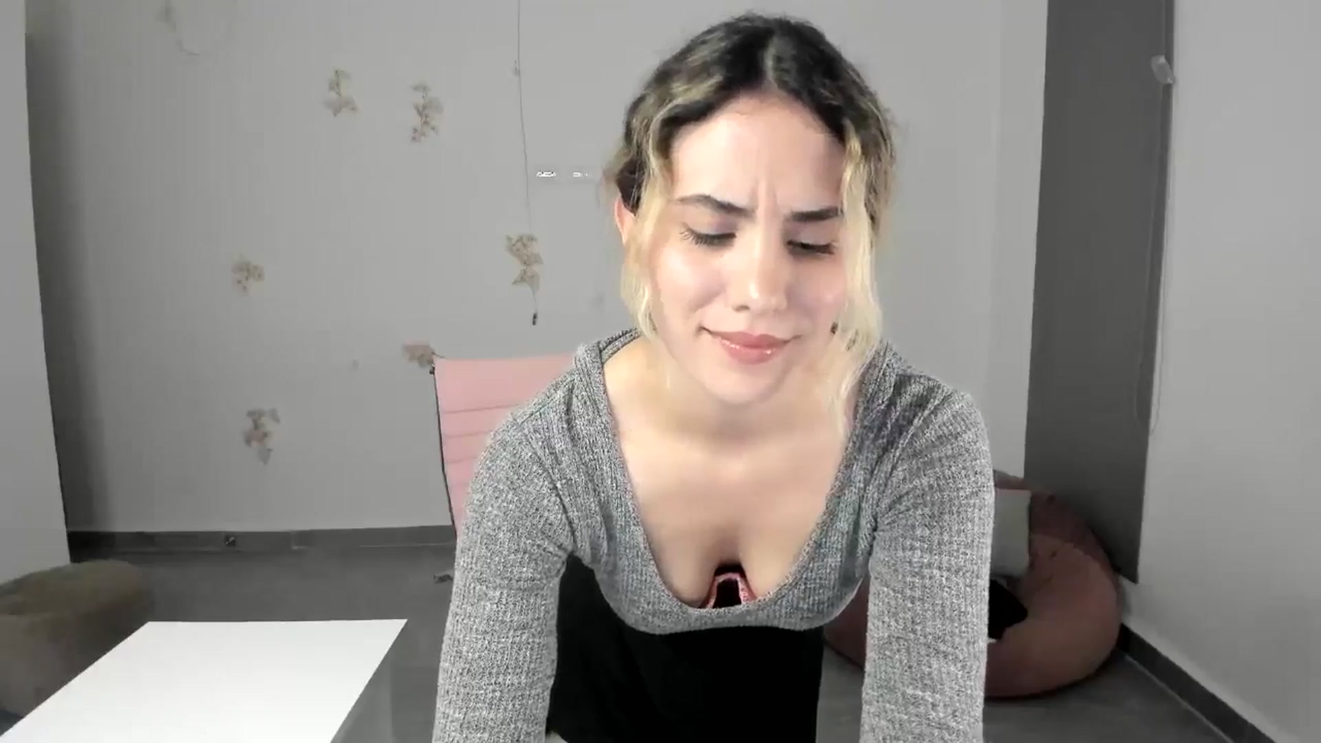 Gallery image thumbnail from NancyyB's myfreecams stream on, 07/07/2024, 07:02 image 15 of 20