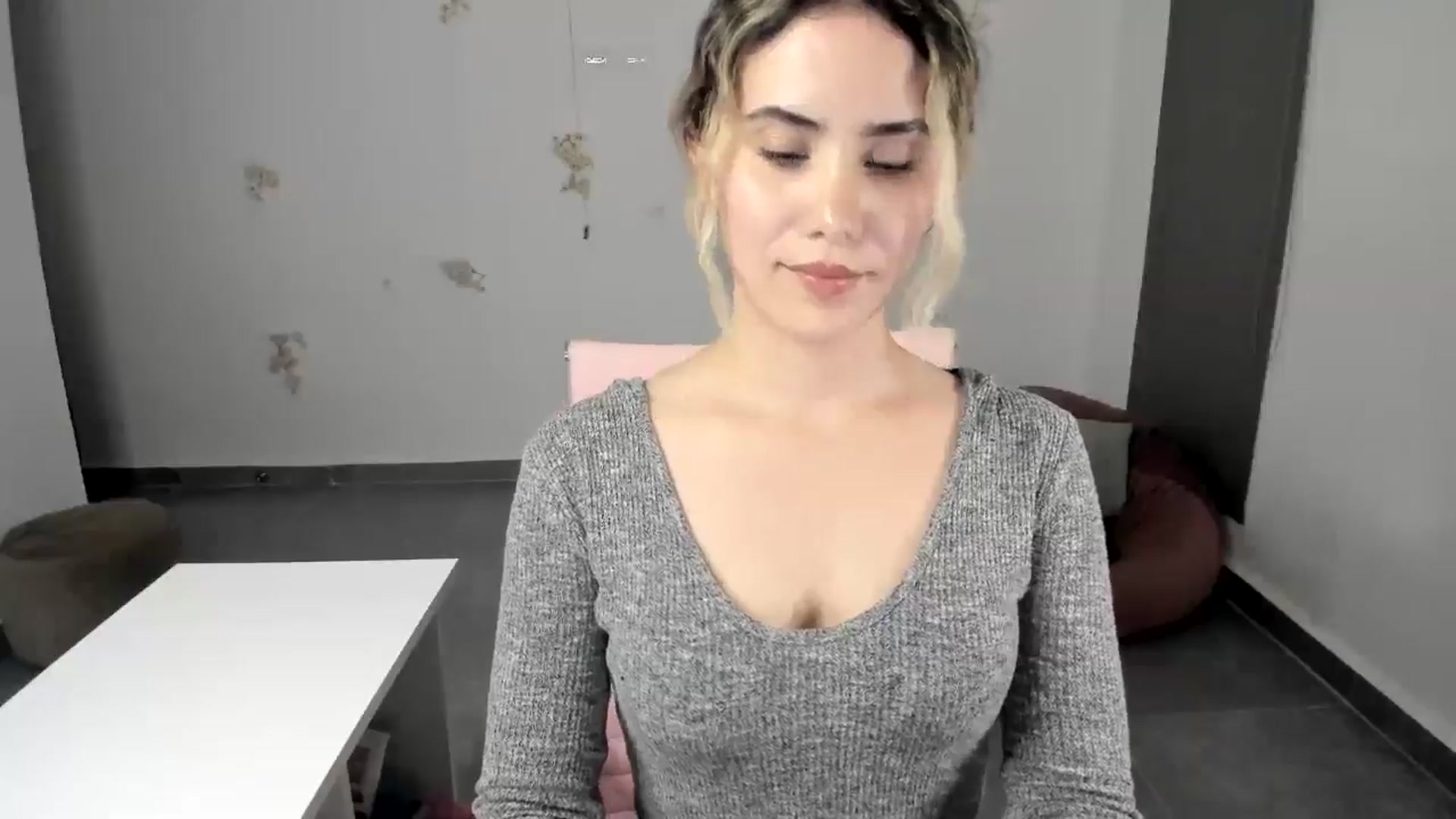 Gallery image thumbnail from NancyyB's myfreecams stream on, 07/07/2024, 07:02 image 12 of 20