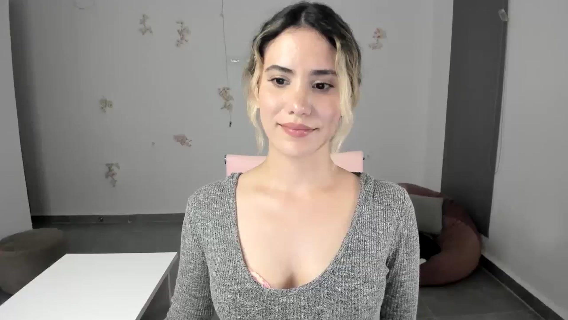 Gallery image thumbnail from NancyyB's myfreecams stream on, 07/07/2024, 07:02 image 18 of 20