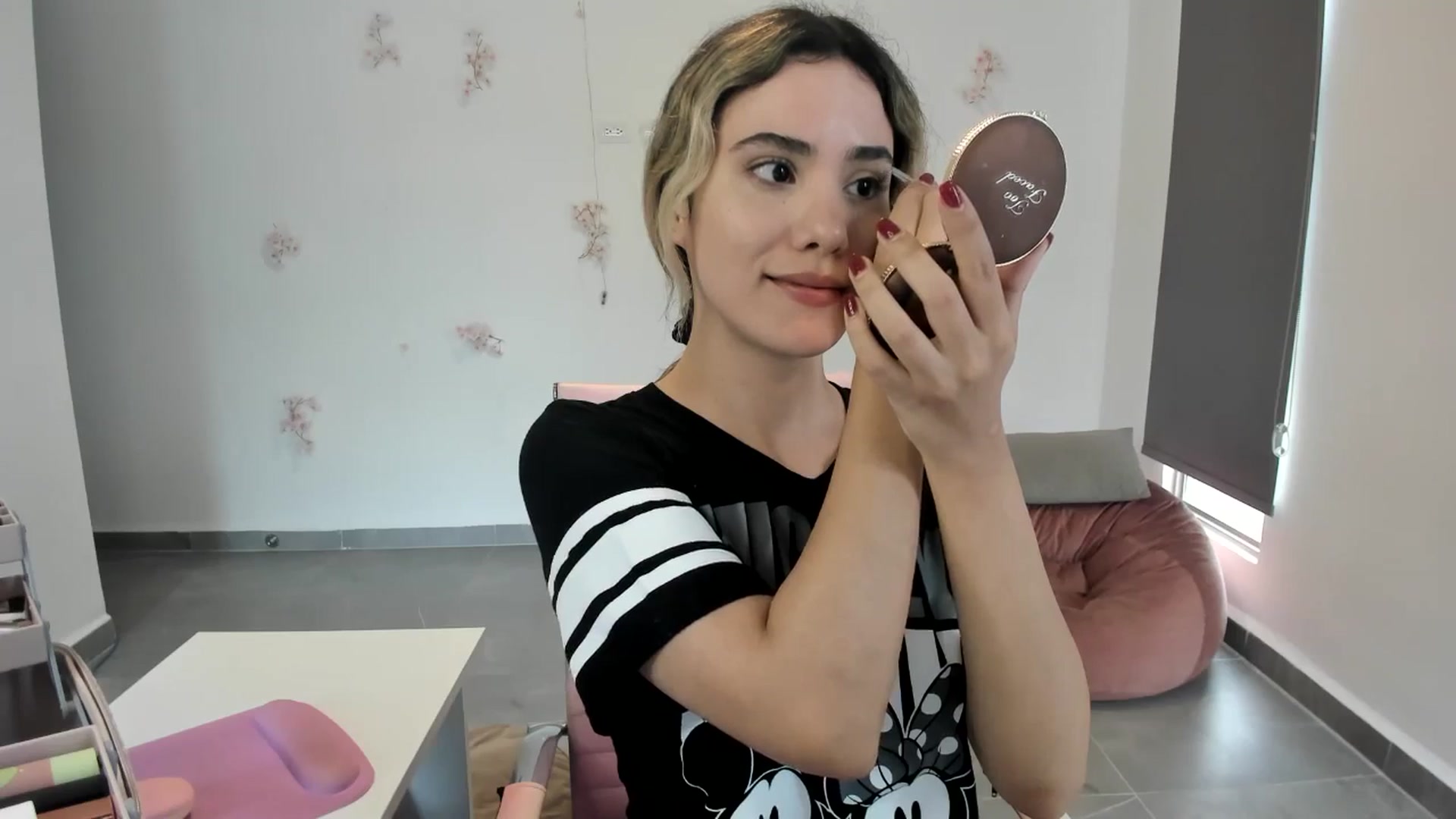 Gallery image thumbnail from NancyyB's myfreecams stream on, 07/08/2024, 16:00 image 4 of 20