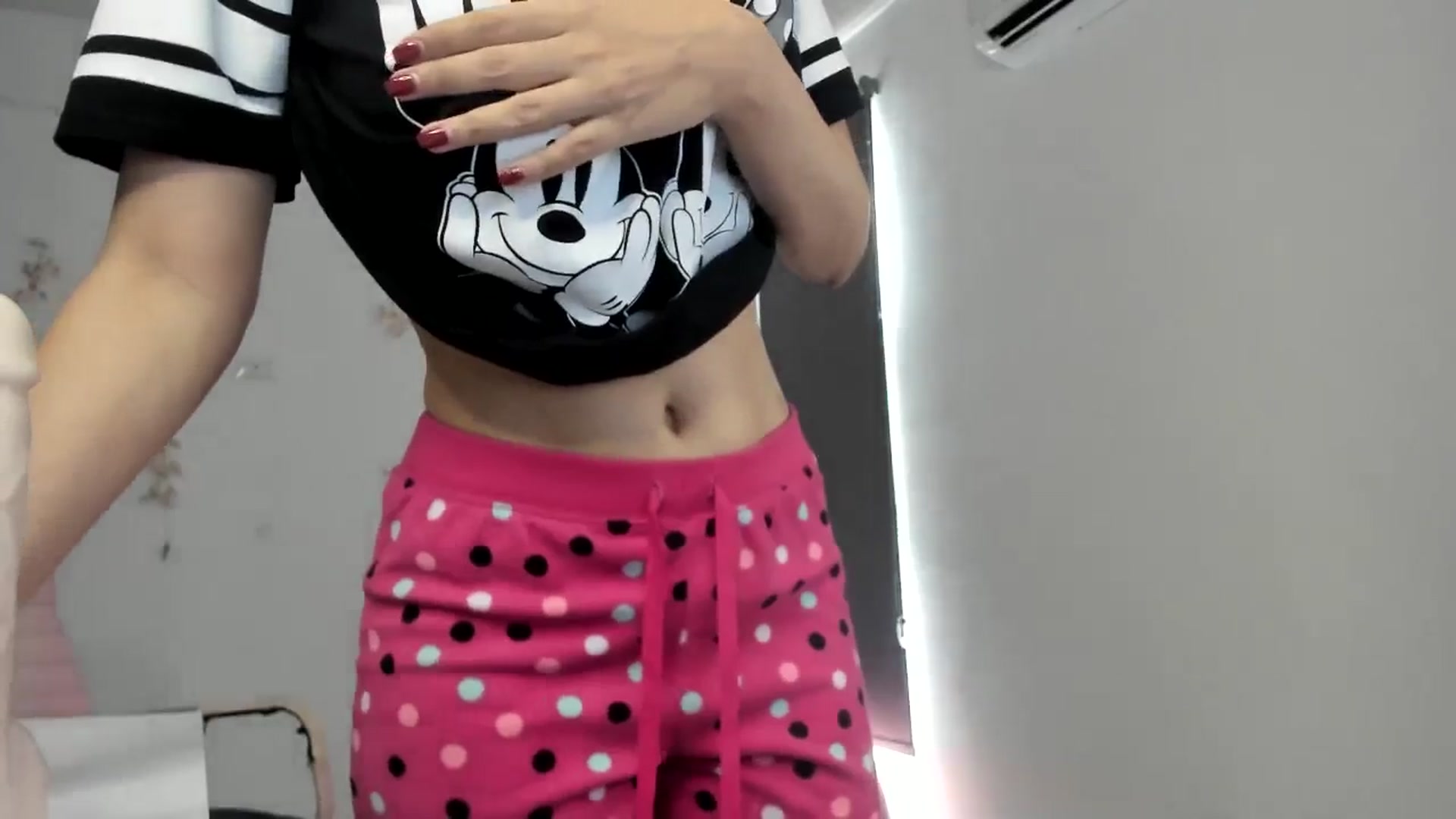 Gallery image thumbnail from NancyyB's myfreecams stream on, 07/08/2024, 16:00 image 16 of 20