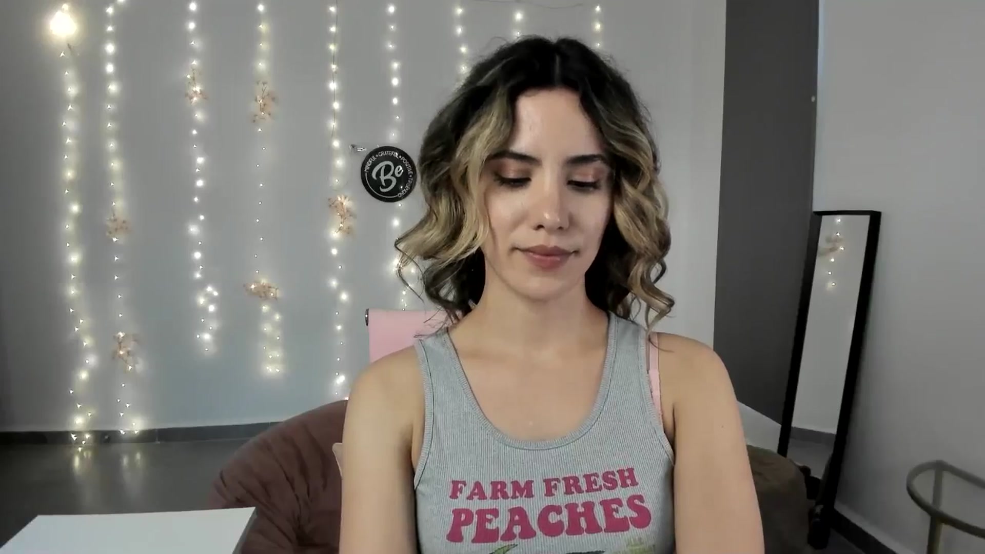 Gallery image thumbnail from NancyyB's myfreecams stream on, 08/06/2024, 01:59 image 12 of 20